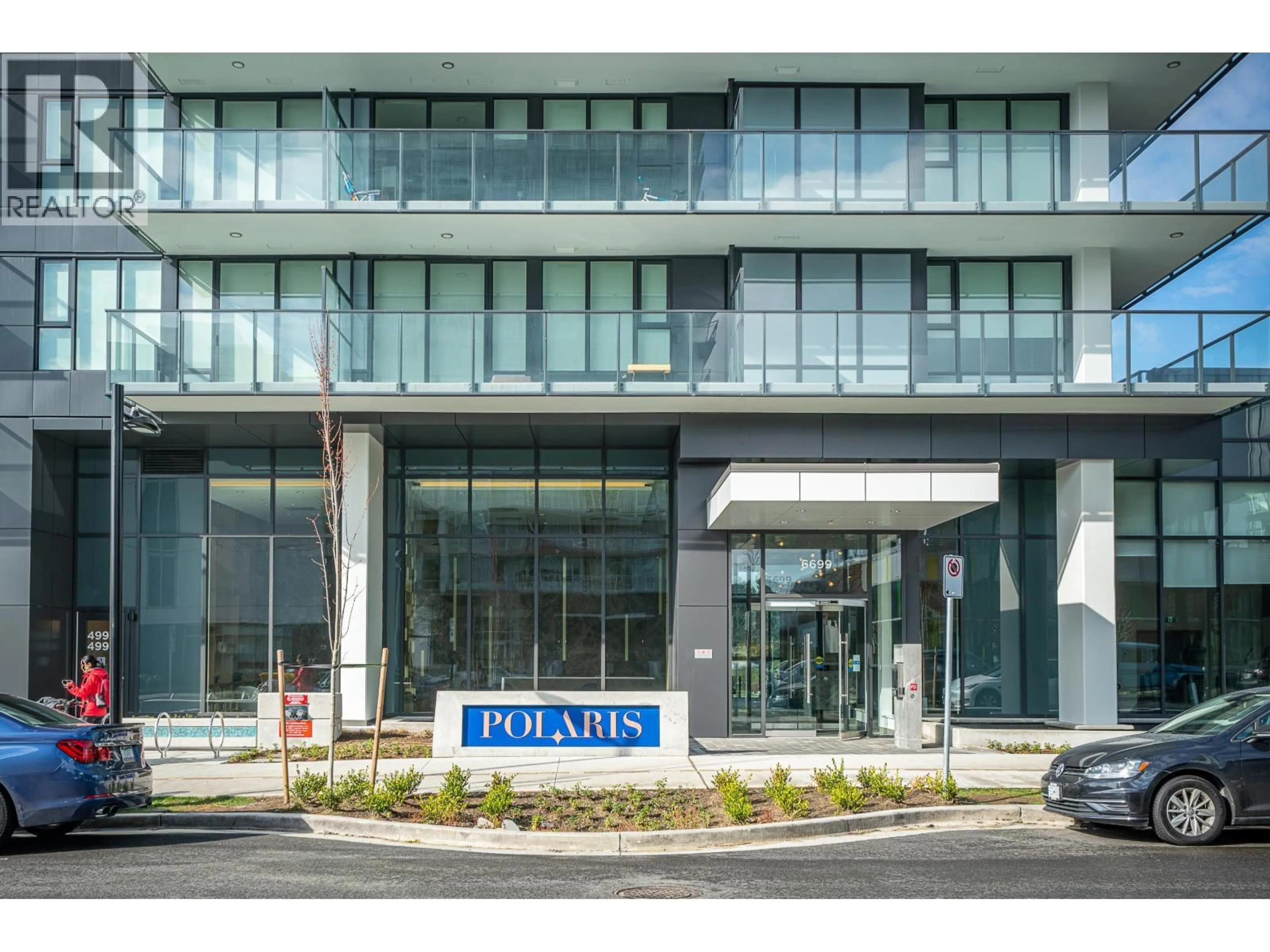 Indoor foyer for 2006 - 6699 DUNBLANE AVENUE, Burnaby British Columbia V5H0J8