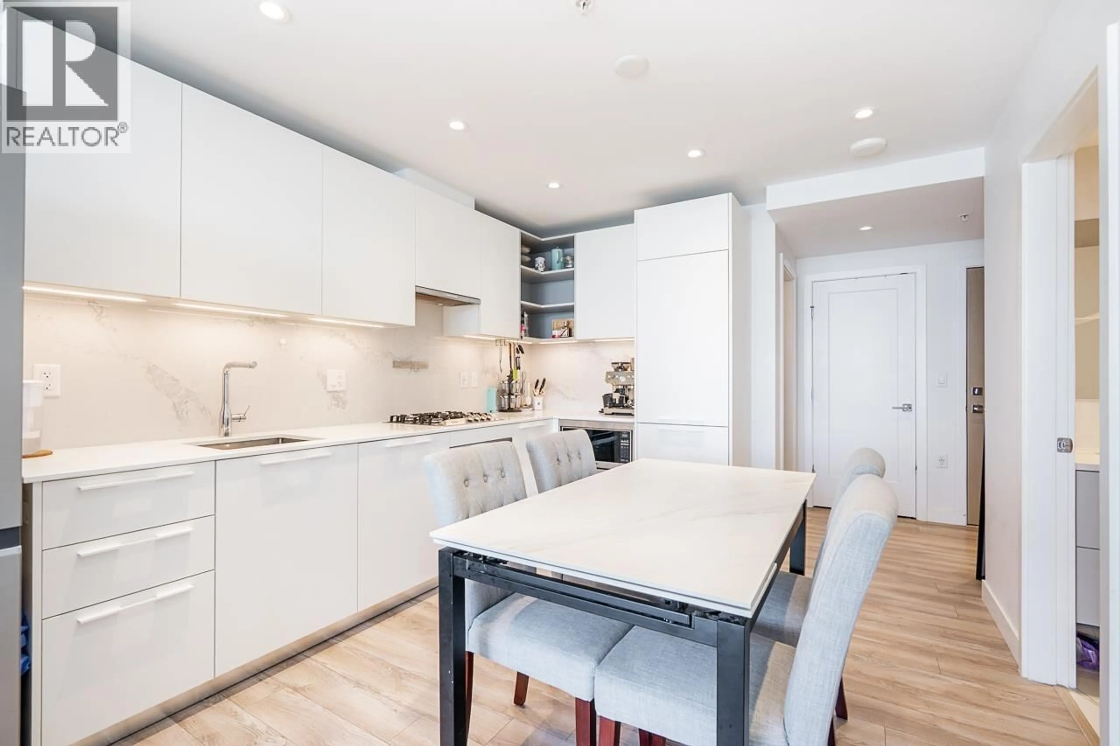 Open concept kitchen, unknown for 2905 - 6699 DUNBLANE AVENUE, Burnaby British Columbia V5H0J8