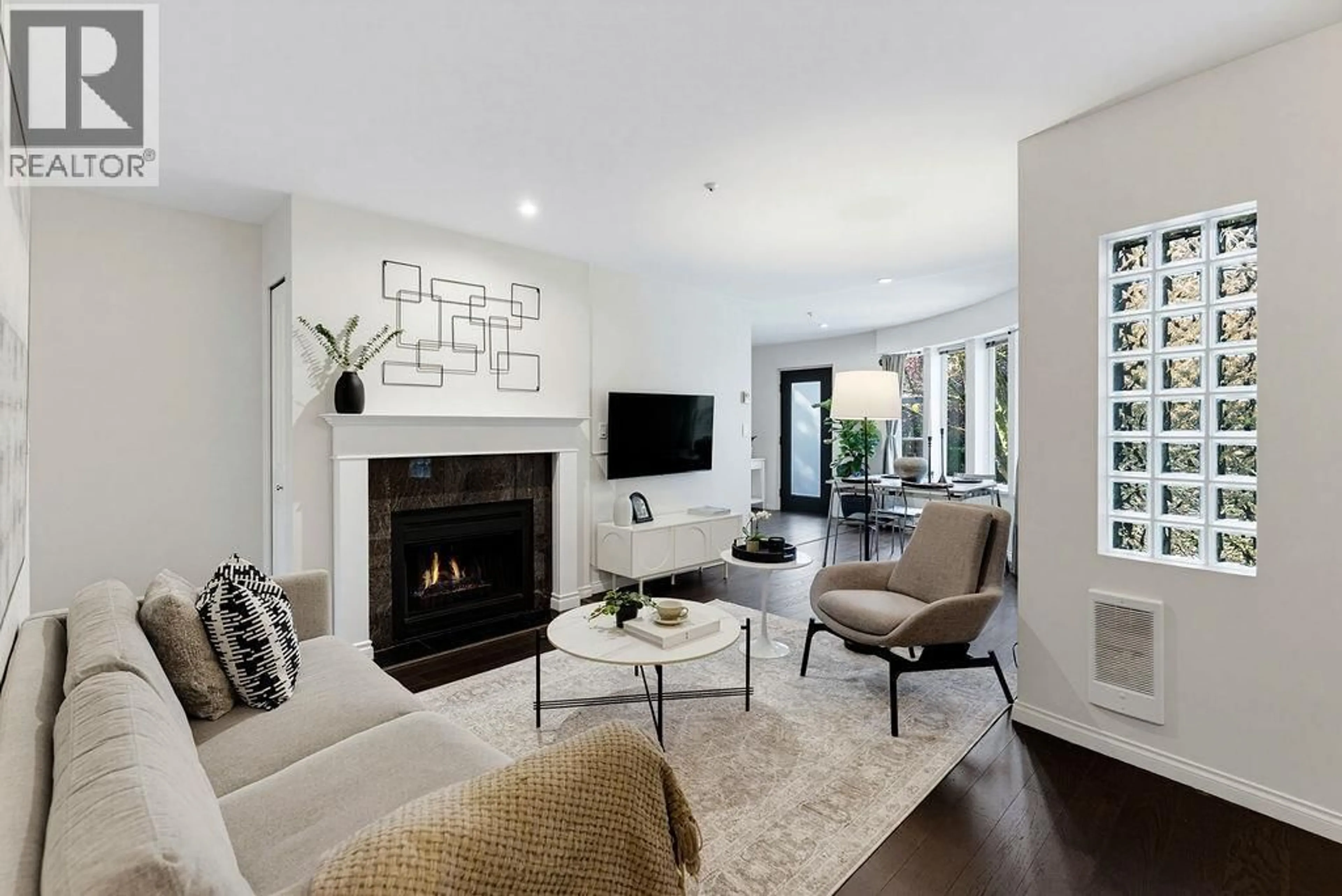 Living room with furniture, unknown for 202 - 1050 NICOLA STREET, Vancouver British Columbia V6G2C9