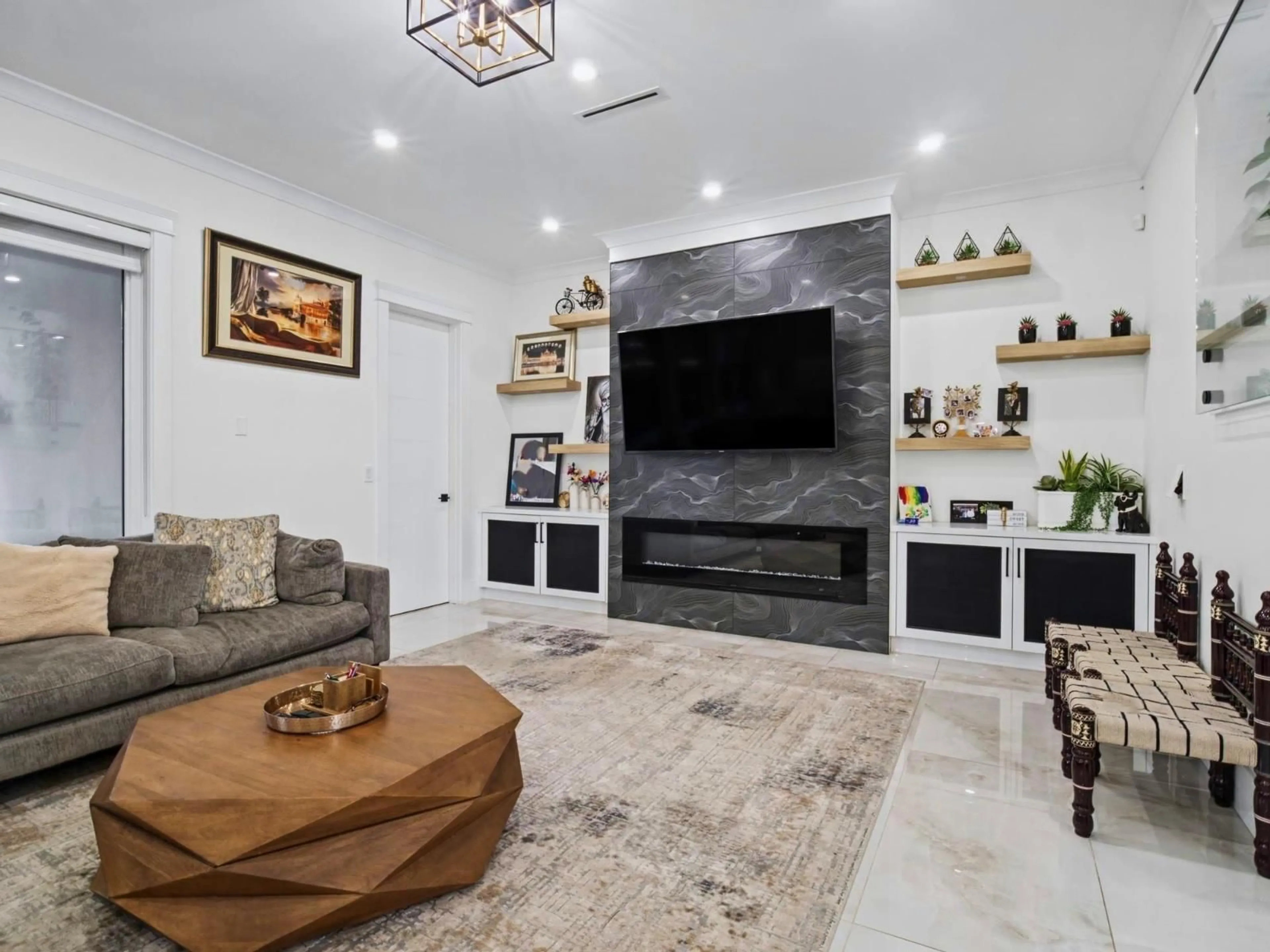 Living room with furniture, ceramic/tile floor for 17925 56A AVENUE, Surrey British Columbia V3S5H4