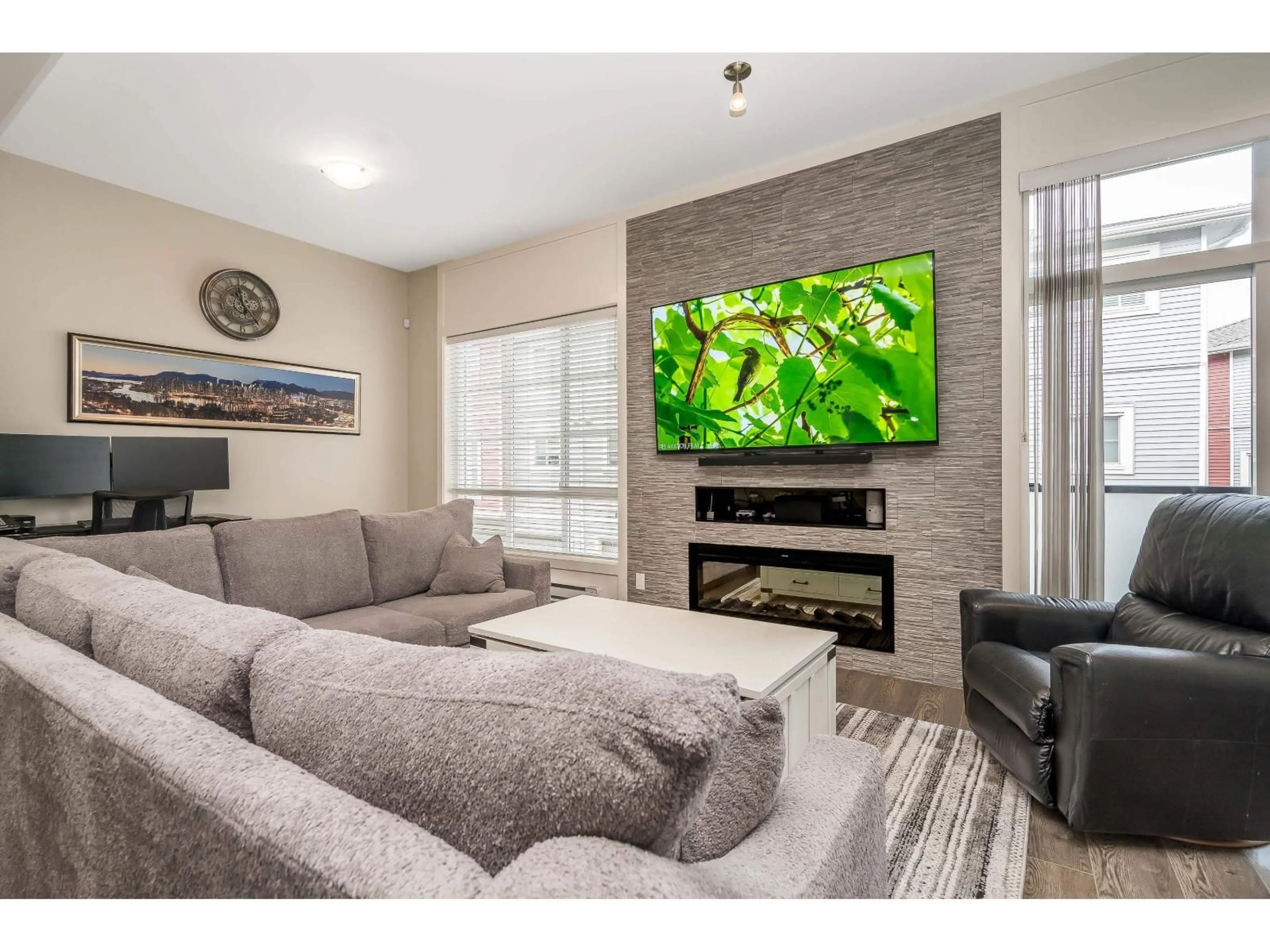 Home theater for 14 - 6945 185 STREET, Surrey British Columbia V4N6N4