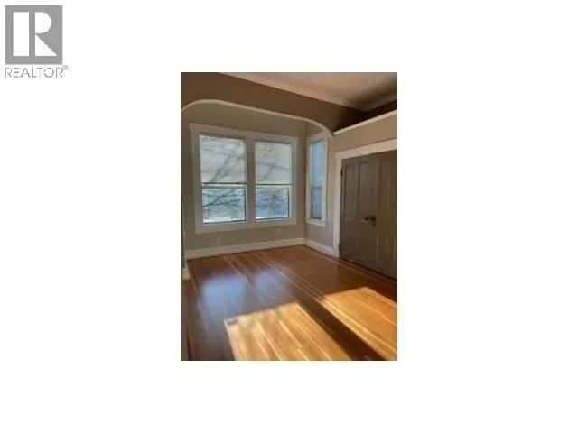 324 TENTH STREET, New Westminster 5