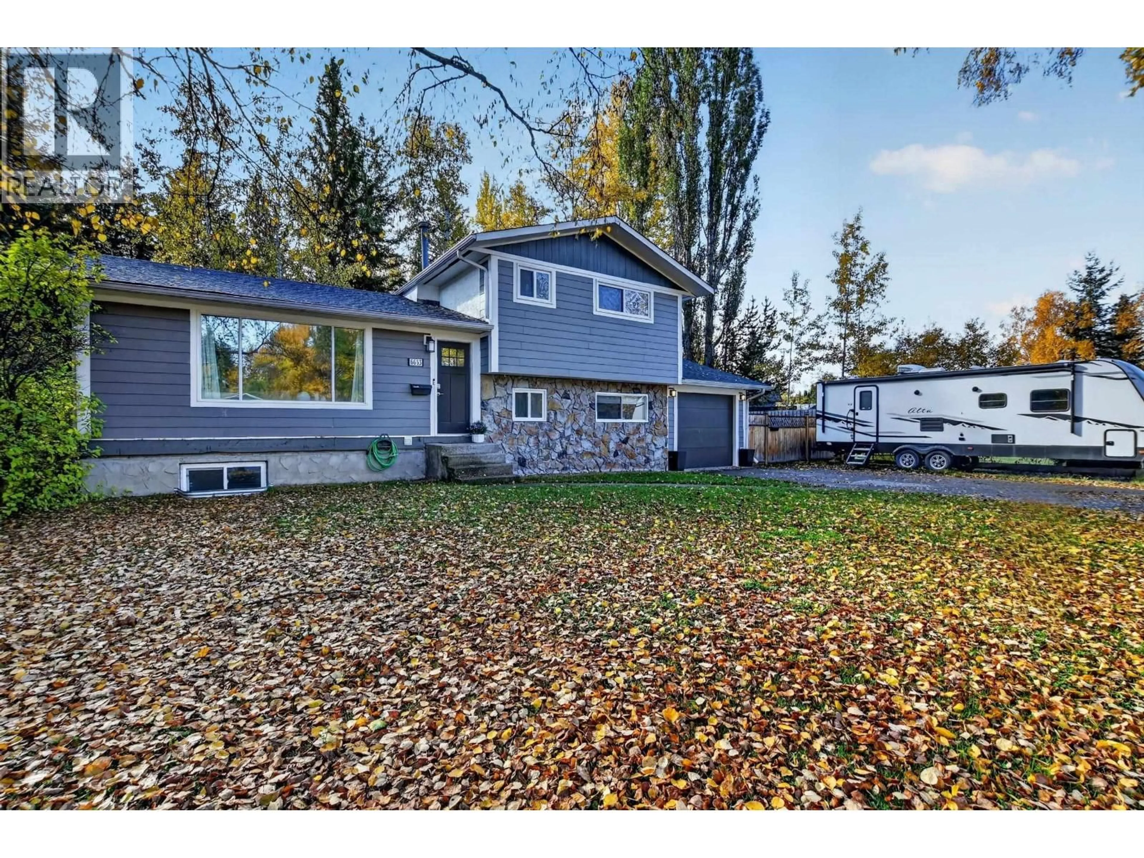 Home with vinyl exterior material, street for 6653 ESSEX CRESCENT, Prince George British Columbia V2N2P3