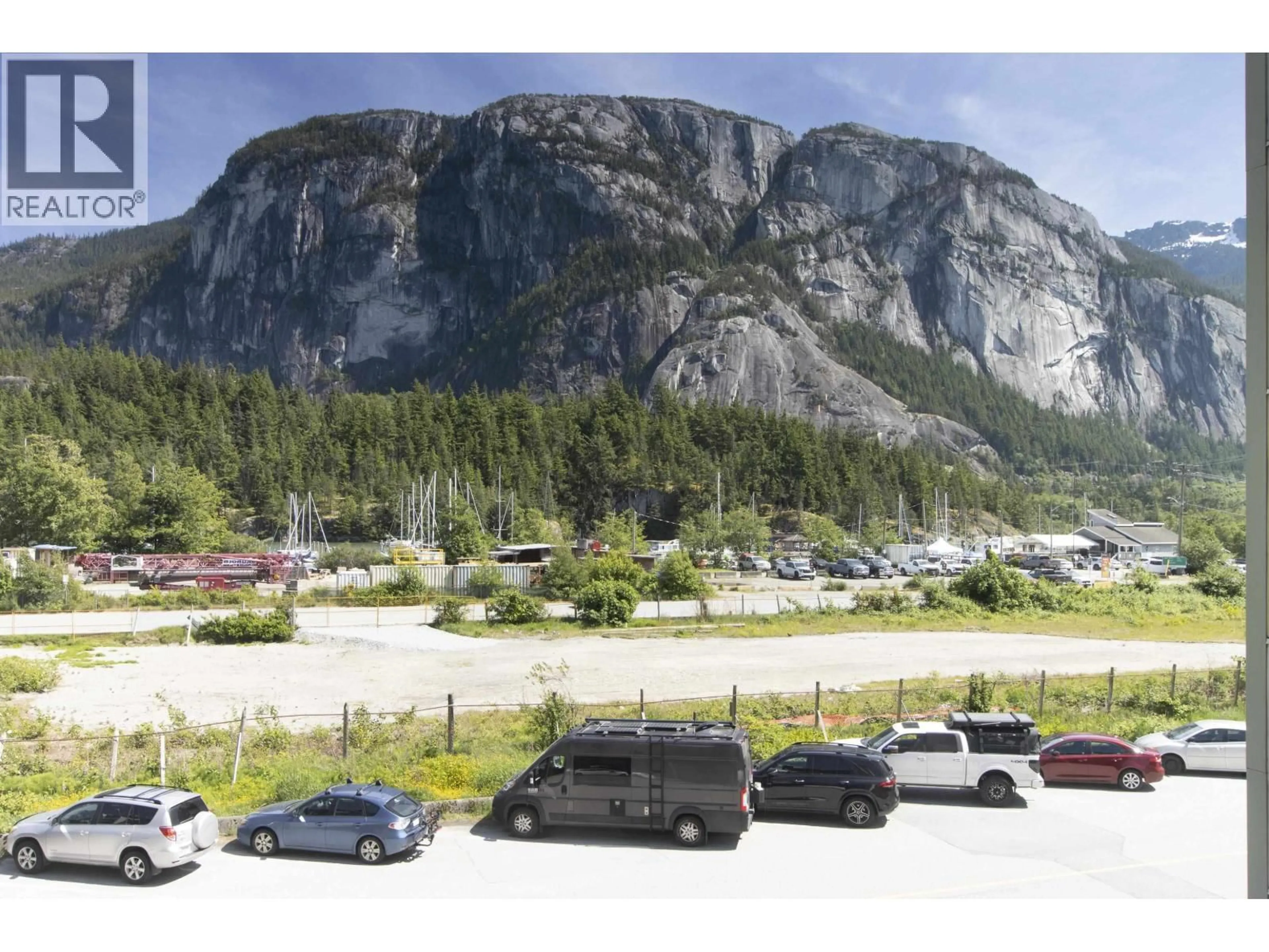 Parking for 308 - 37841 CLEVELAND AVENUE, Squamish British Columbia V8B0S8