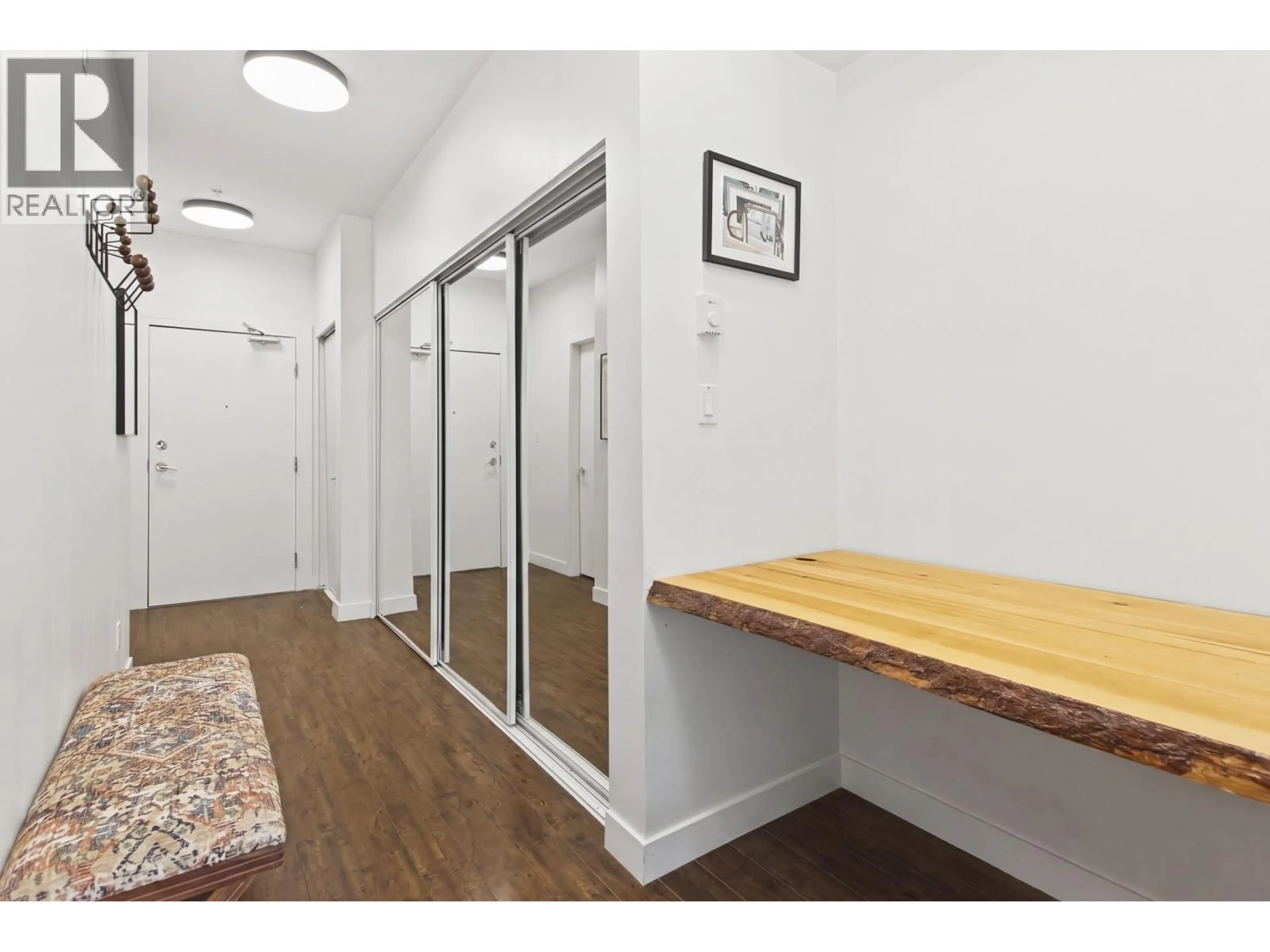 Indoor entryway for 308 - 37841 CLEVELAND AVENUE, Squamish British Columbia V8B0S8