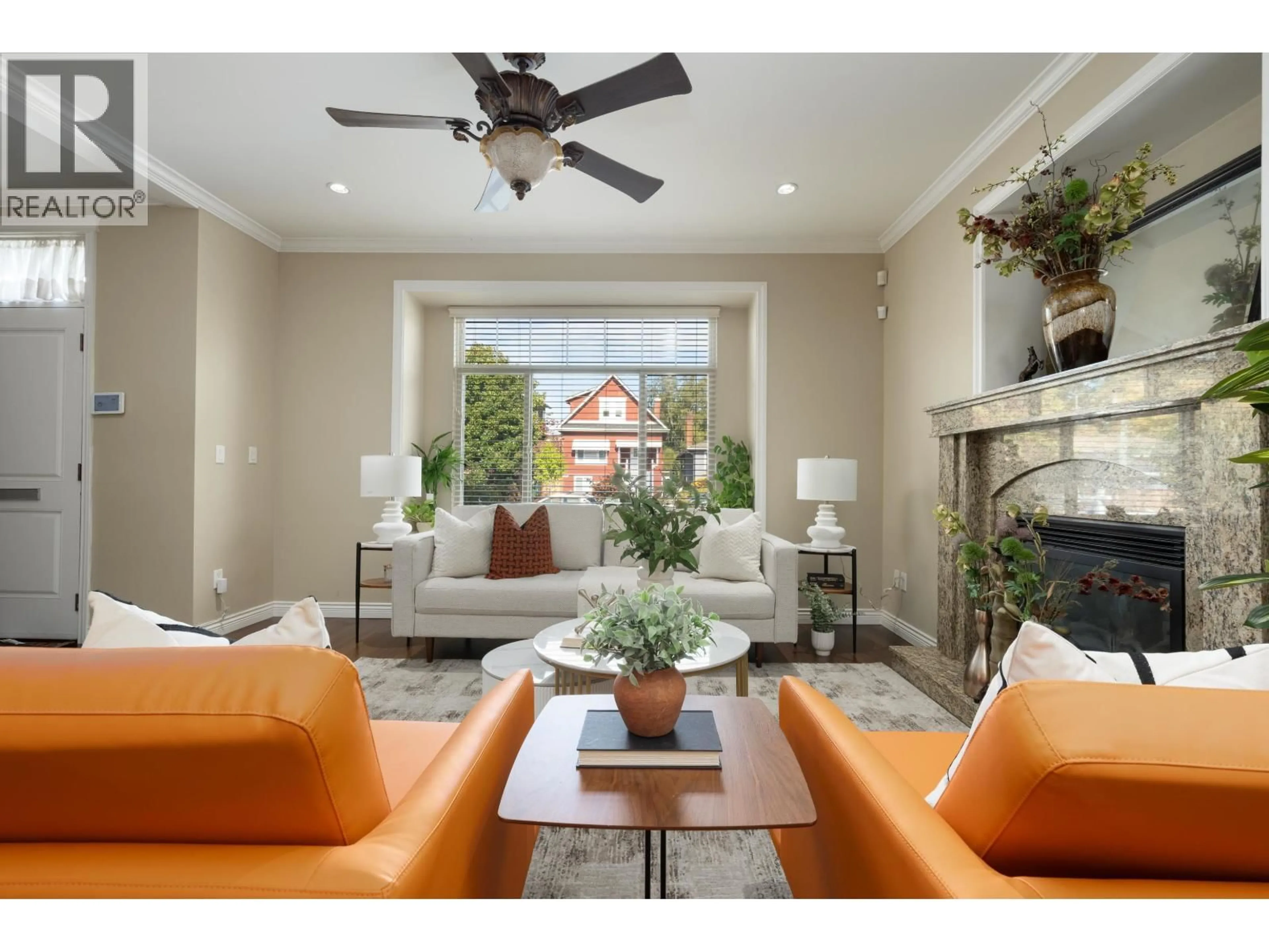 Living room with furniture, ceramic/tile floor for 36 54 AVENUE, Vancouver British Columbia V5X1N4