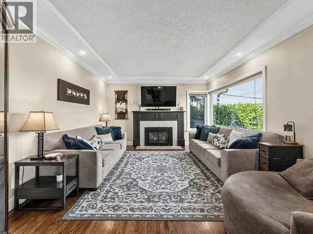 1707 NANAIMO STREET, New Westminster 4