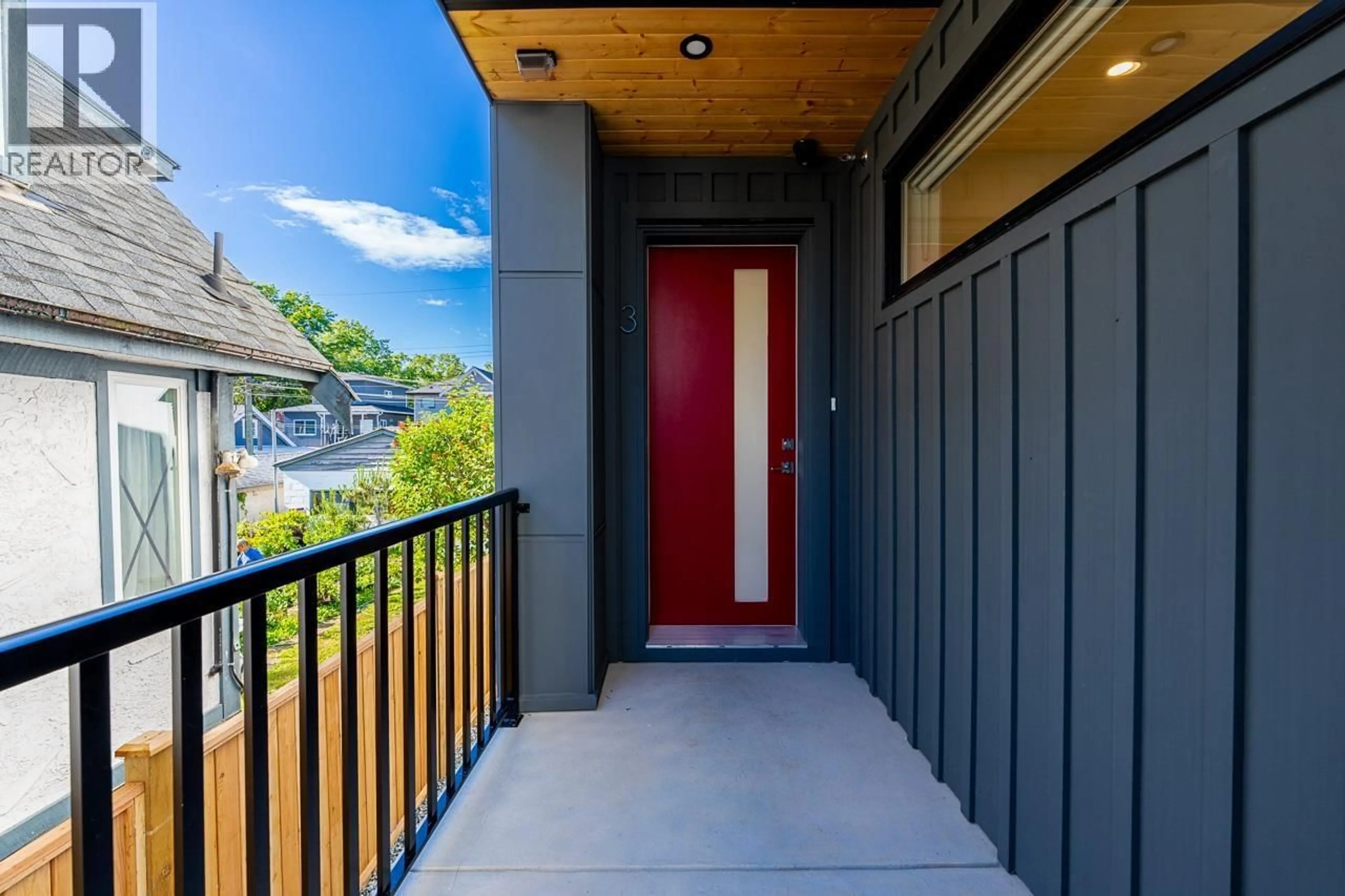 Indoor entryway for 3 - 1845 51ST AVENUE, Vancouver British Columbia V5P1W1