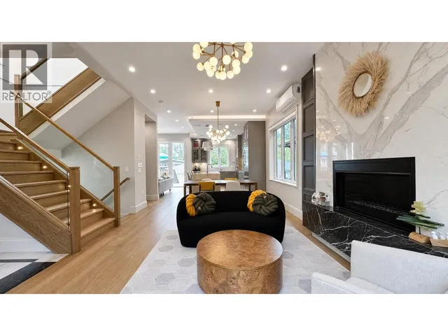 4618 8TH AVENUE, Vancouver 4