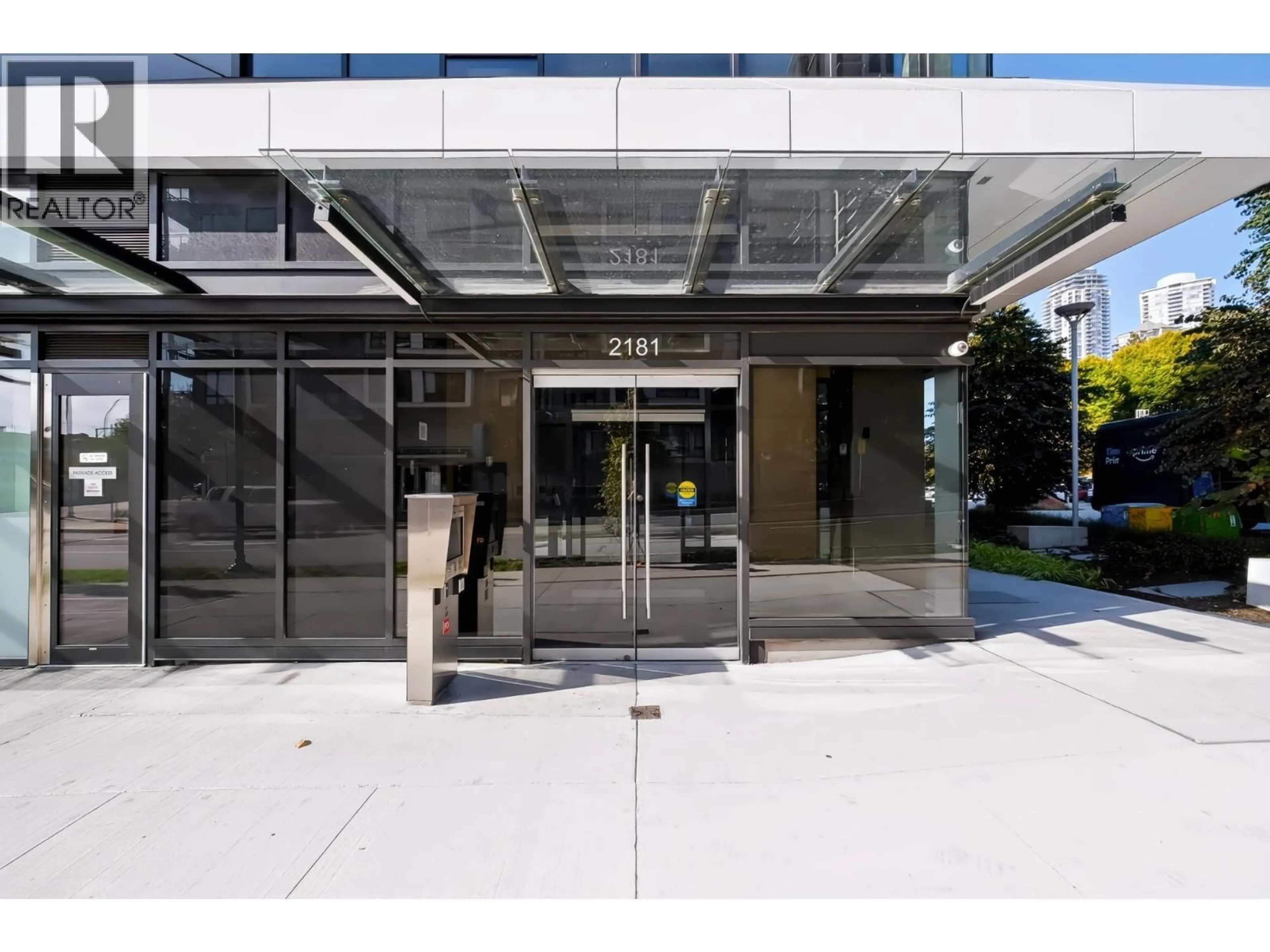 Indoor foyer for 3109 - 2181 MADISON AVENUE, Burnaby British Columbia V5C0N4