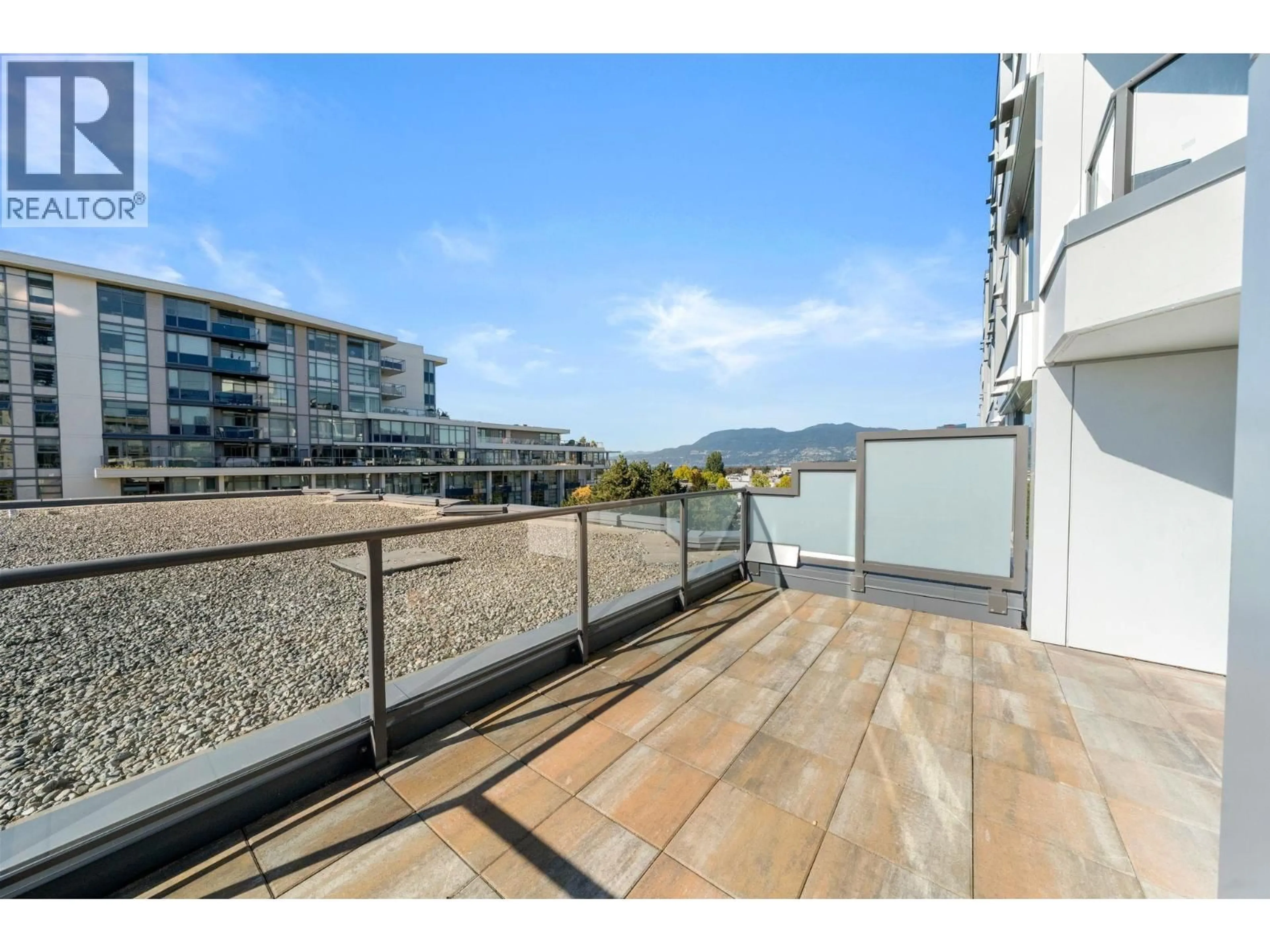 Balcony in the apartment, water/lake/river/ocean view for 703 - 2201 PINE STREET, Vancouver British Columbia V6J5E7