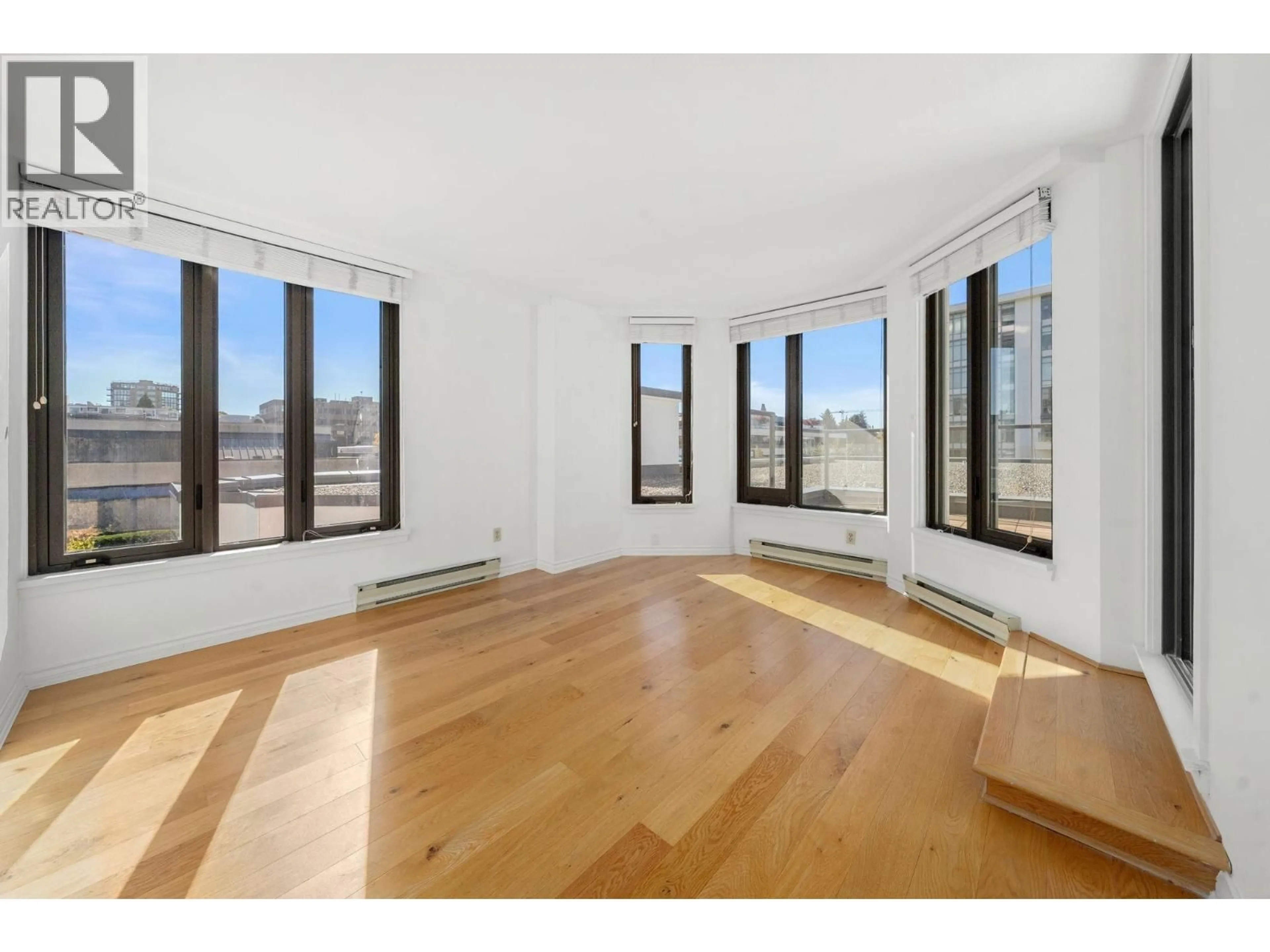 A pic of a room for 703 - 2201 PINE STREET, Vancouver British Columbia V6J5E7