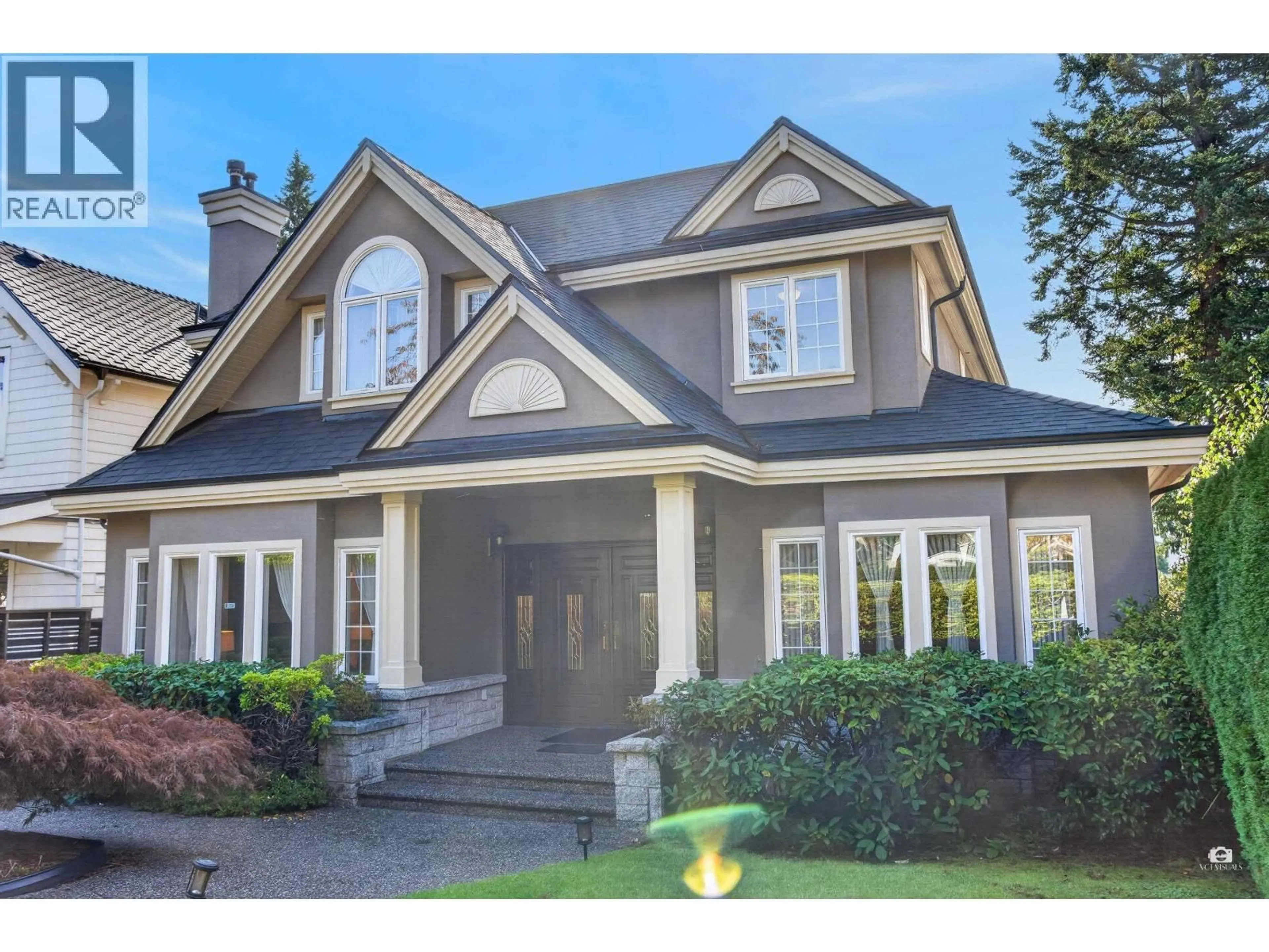 Home with vinyl exterior material, street for 3838 38TH AVENUE, Vancouver British Columbia V6N2Y4