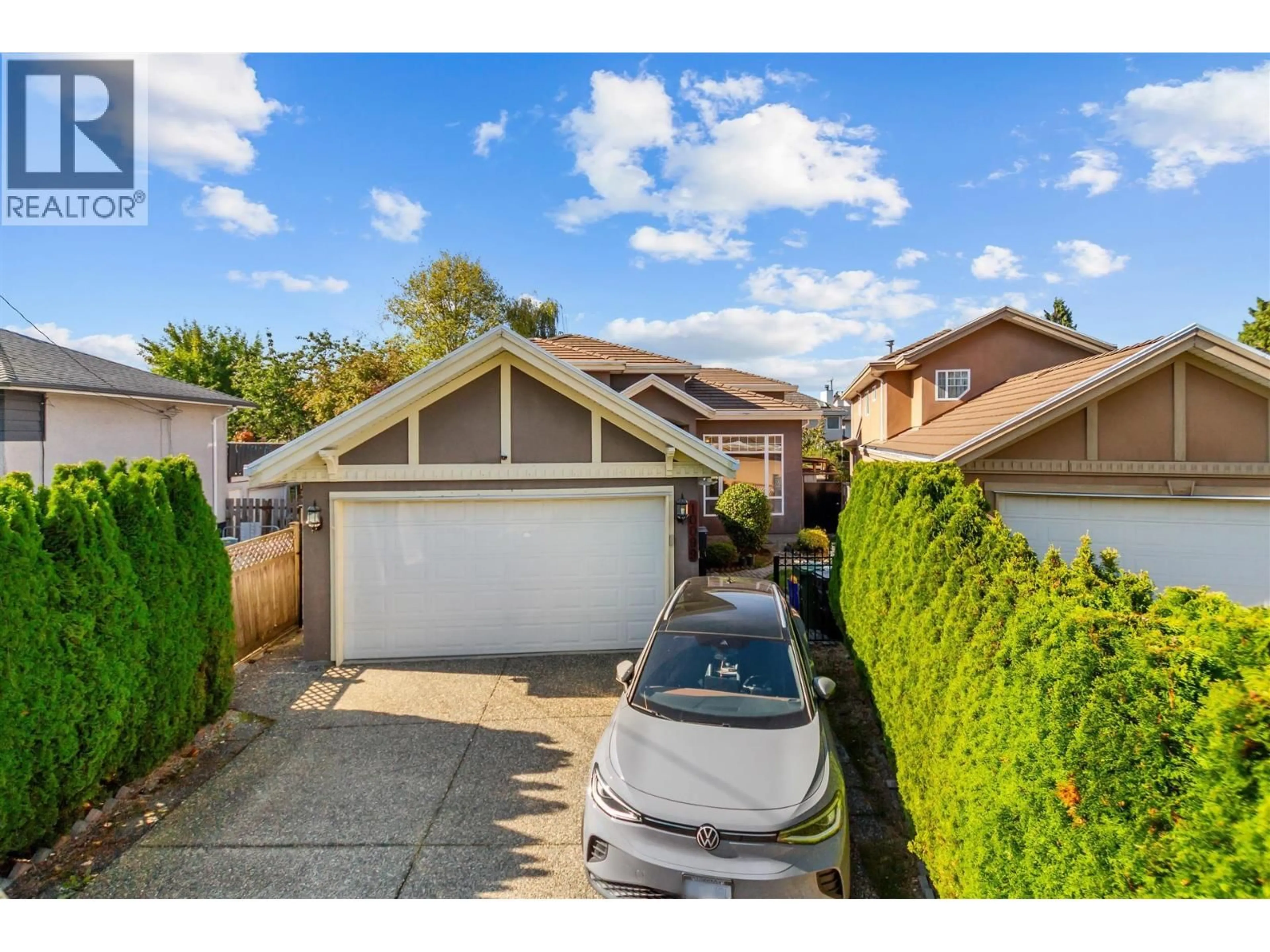 A pic from outside/outdoor area/front of a property/back of a property/a pic from drone, street for 10099 RUSKIN ROAD, Richmond British Columbia V7A2P3