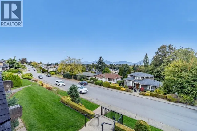 4294 PRICE CRESCENT, Burnaby 3