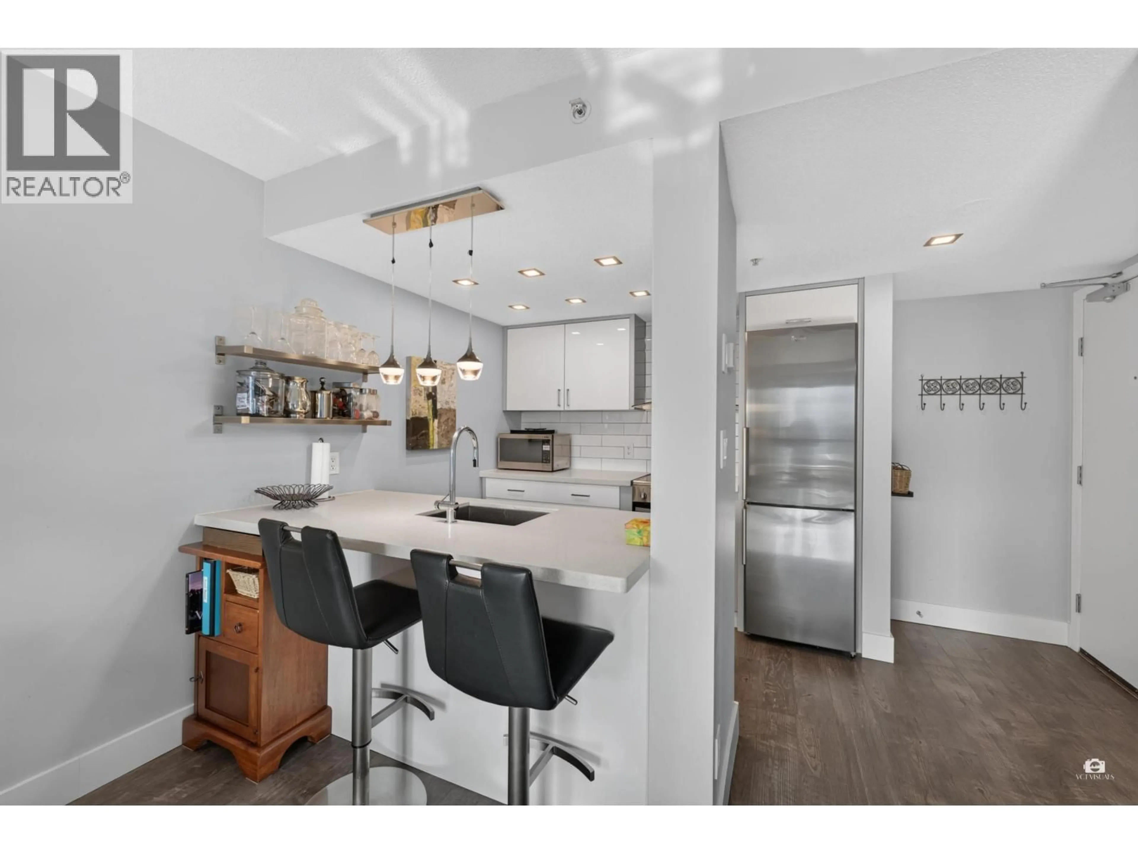 Open concept kitchen, unknown for 1106 - 1188 HOWE STREET, Vancouver British Columbia V6Z2S8
