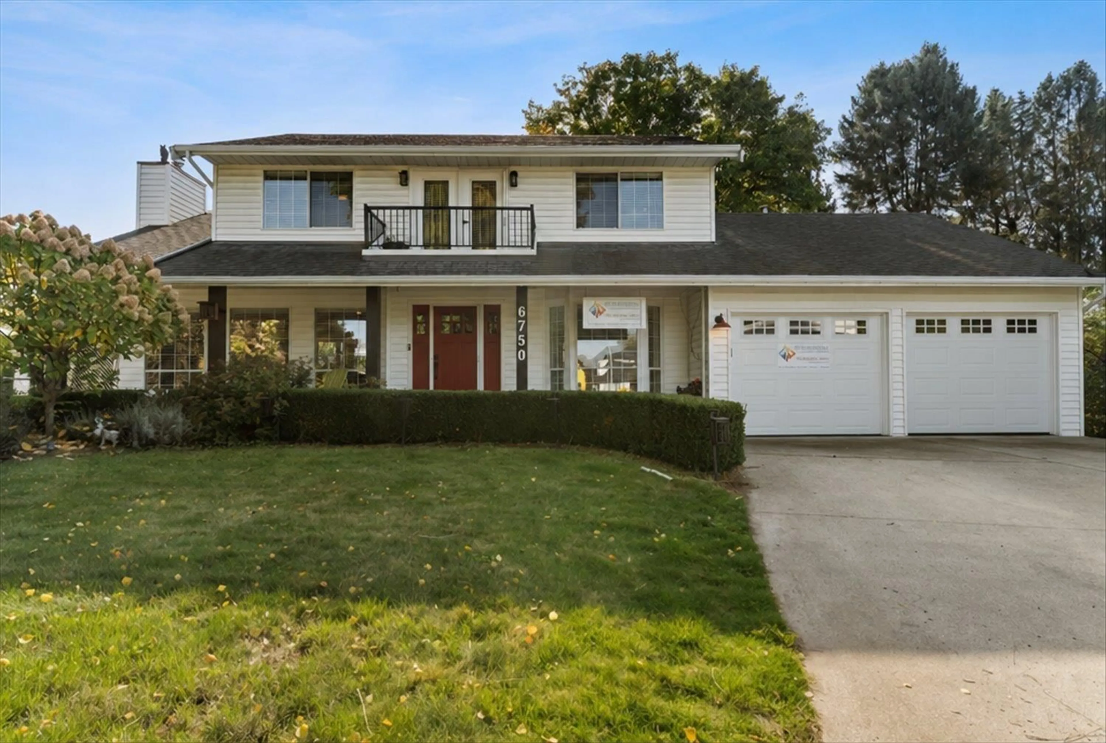 Home with vinyl exterior material, street for 6750 WORTHINGTON PLACE, Chilliwack British Columbia V2R1N6