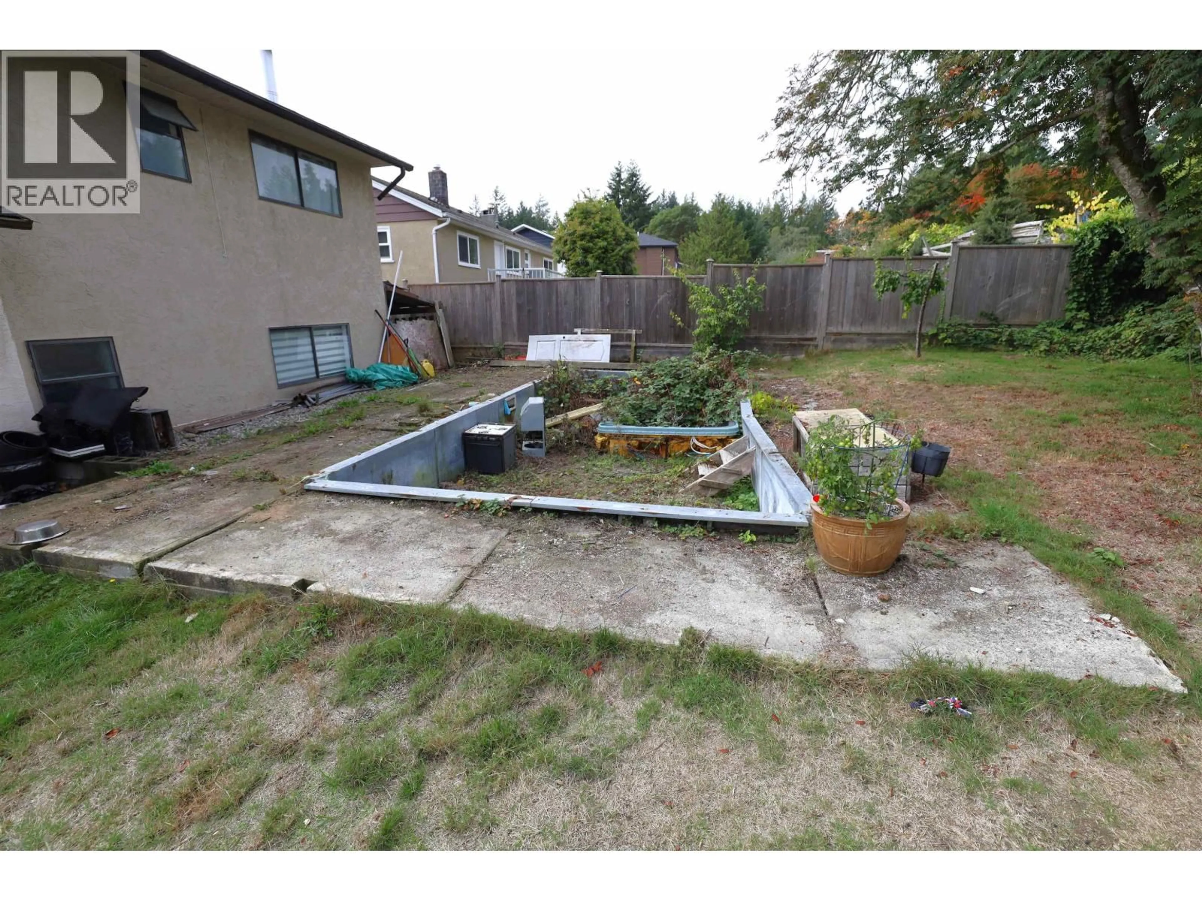 Patio, unknown for 4356 CAMEO ROAD, Sechelt British Columbia V0N3A0