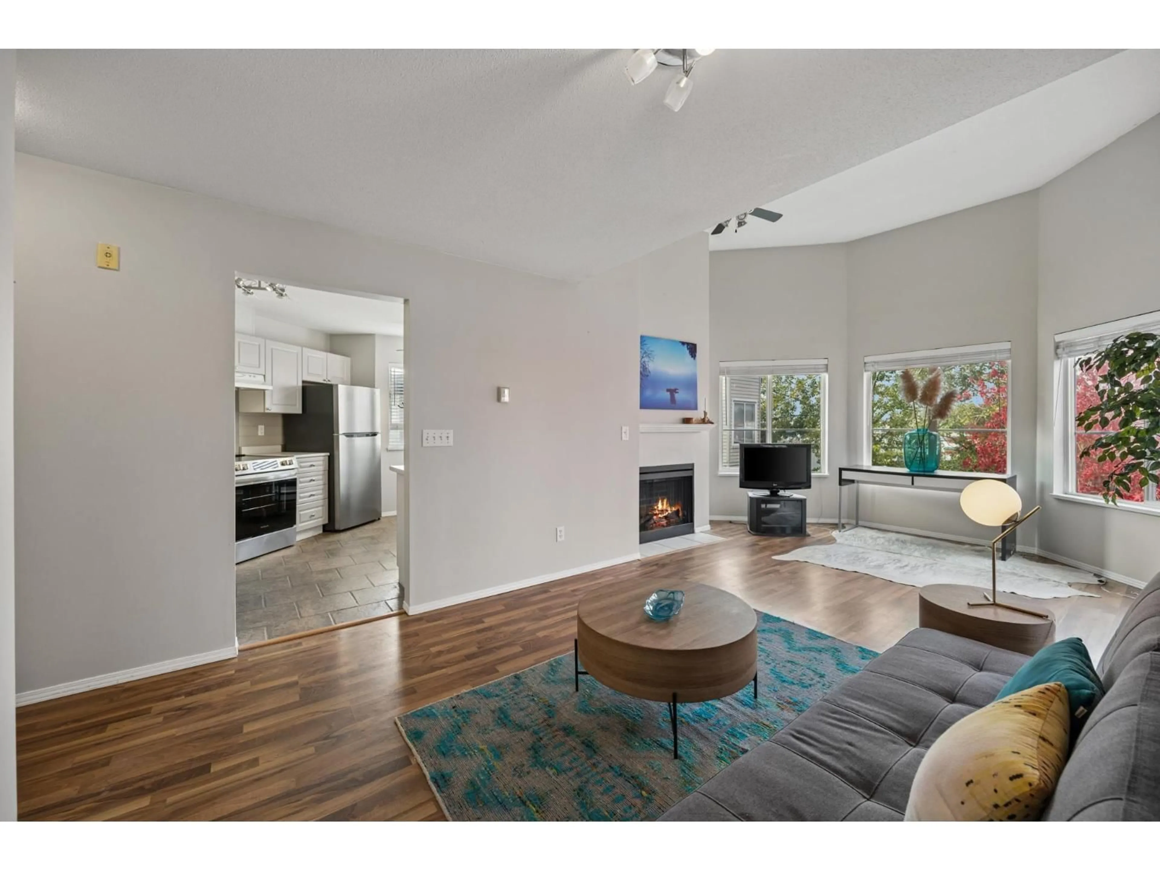 Living room with furniture, unknown for 406 - 5765 GLOVER ROAD, Langley British Columbia V3A8M8
