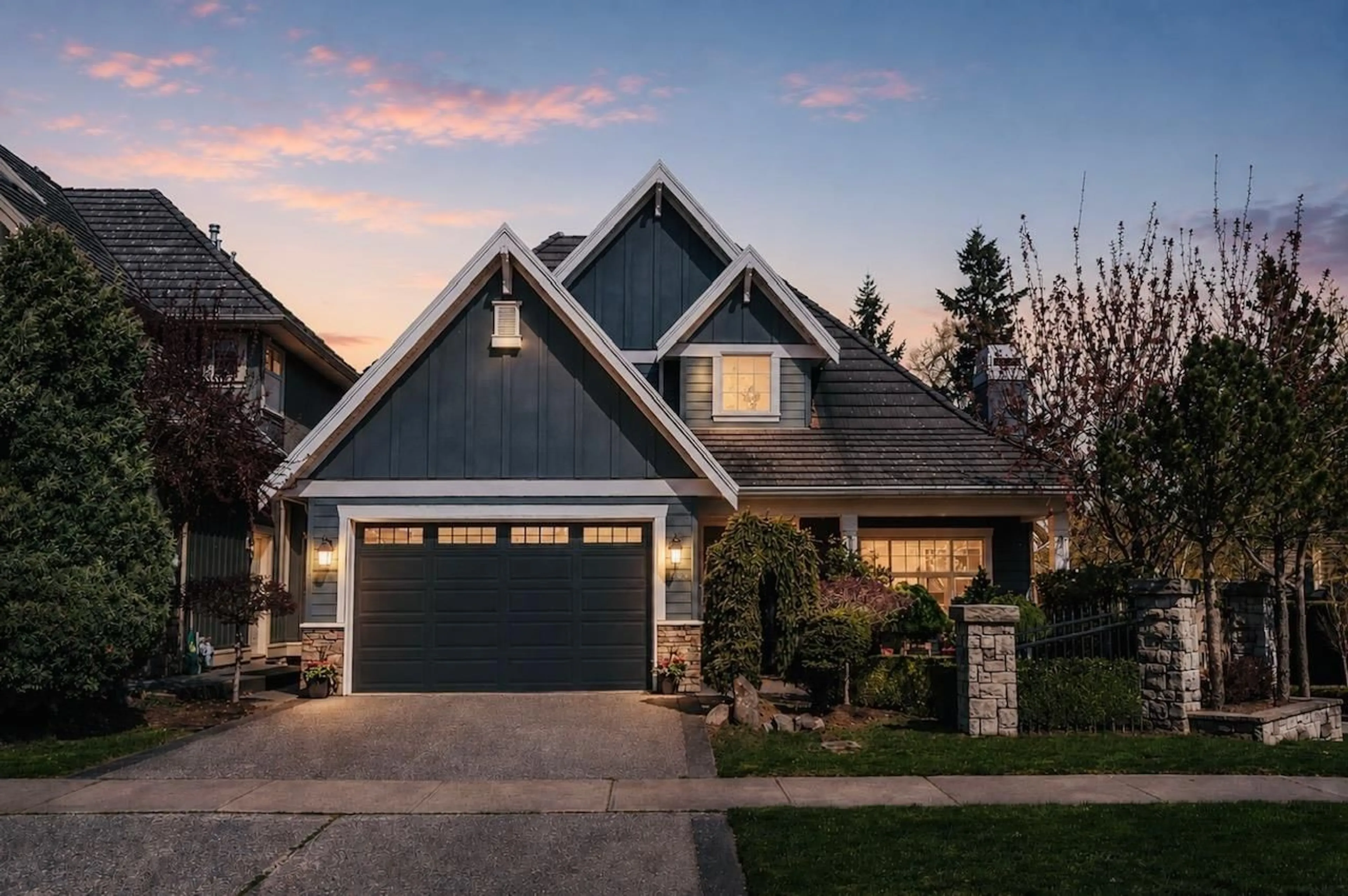 Home with vinyl exterior material, street for 15497 37A AVENUE, Surrey British Columbia V3Z0H6