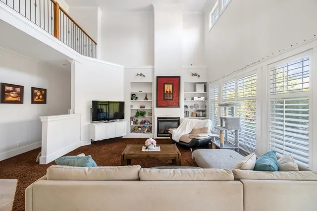 15497 37A AVENUE, Surrey 2