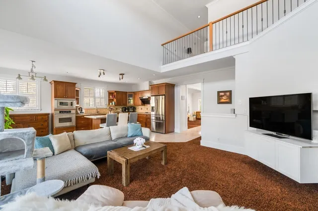 15497 37A AVENUE, Surrey 5