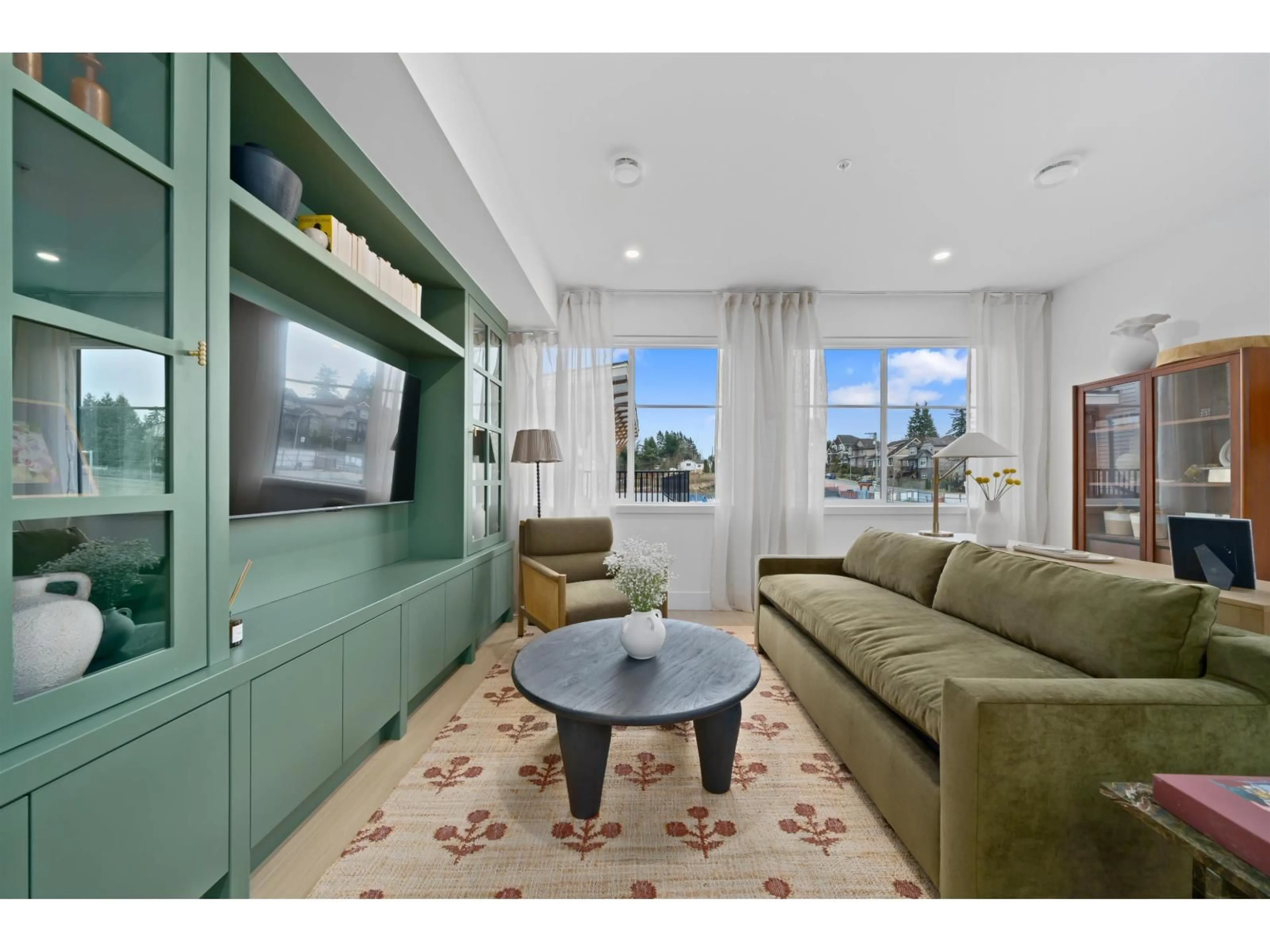 Living room with furniture, unknown for 13 - 32929 CHERRY AVENUE, Mission British Columbia V2V2V1