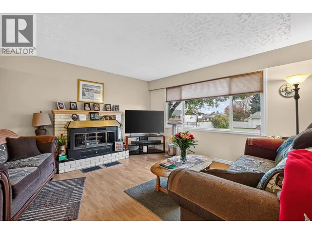 4203 CARRIER AVENUE, Prince George 5
