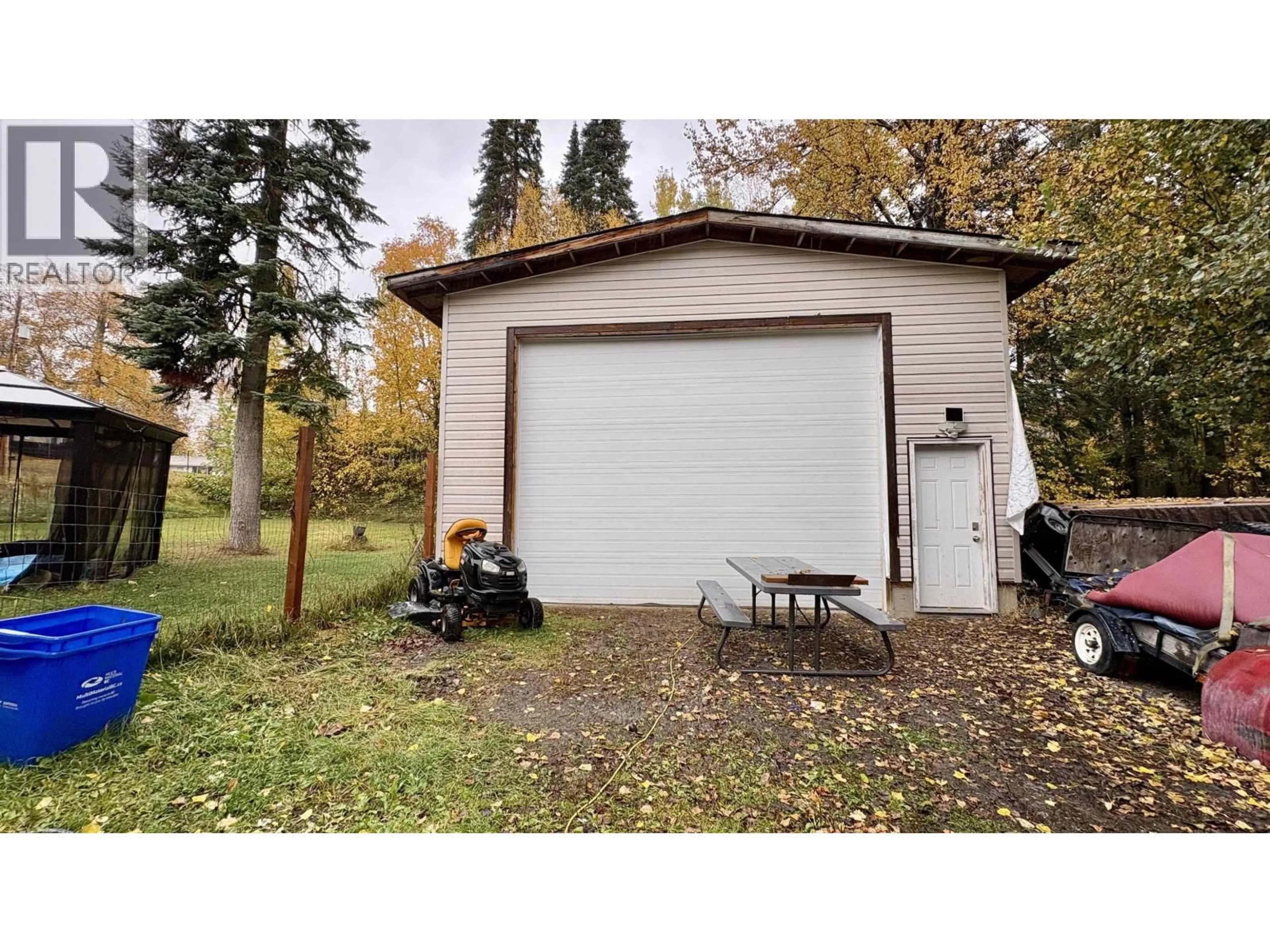 Indoor garage for 3644 WILLOWDALE DRIVE, Prince George British Columbia V2K1X5