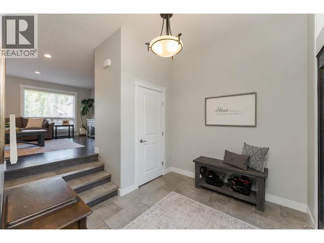 7661 CREEKSIDE WAY, Prince George 3