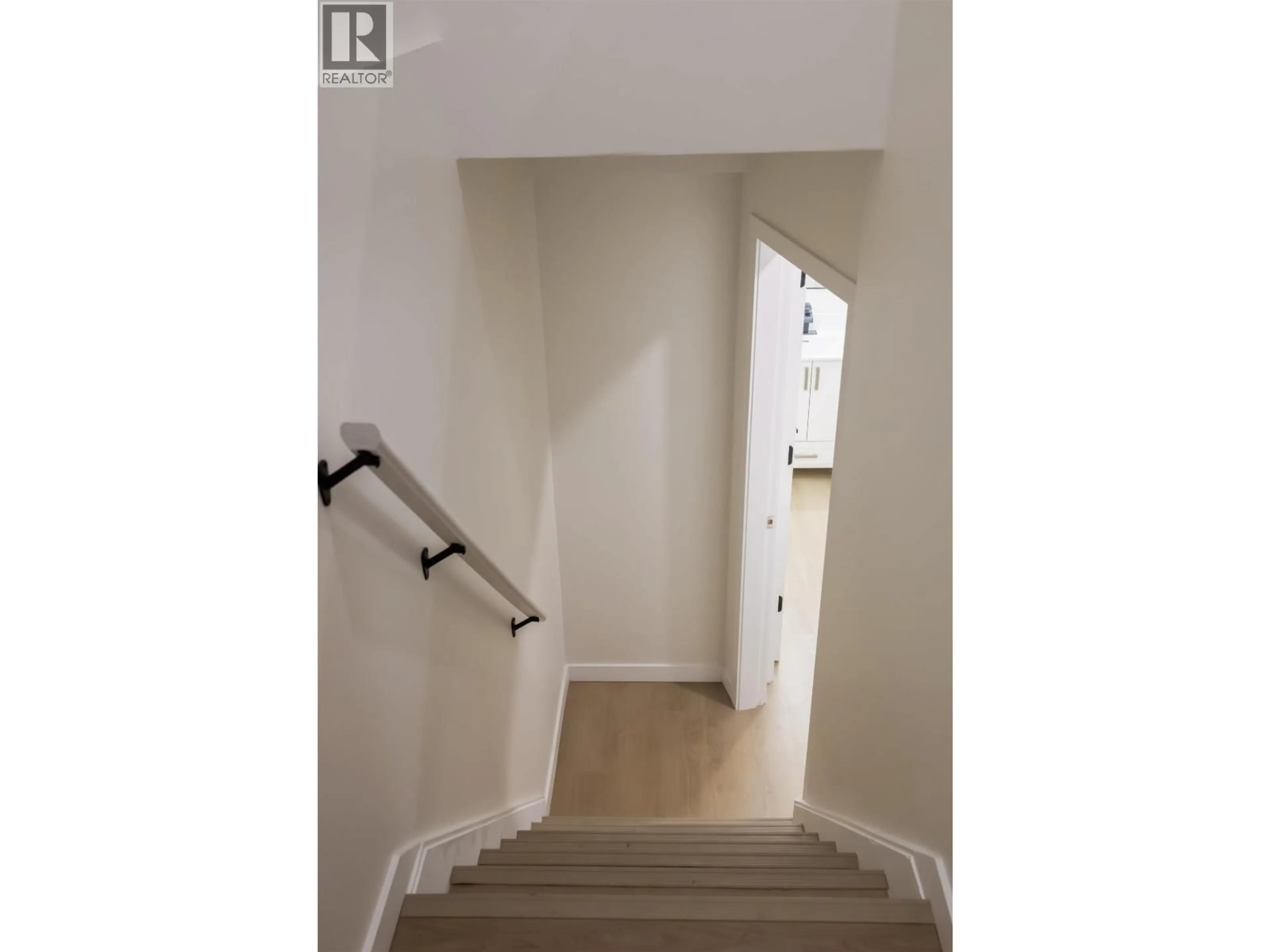 Stairs for 2260 VICTORIA STREET, Prince George British Columbia V2L2L9