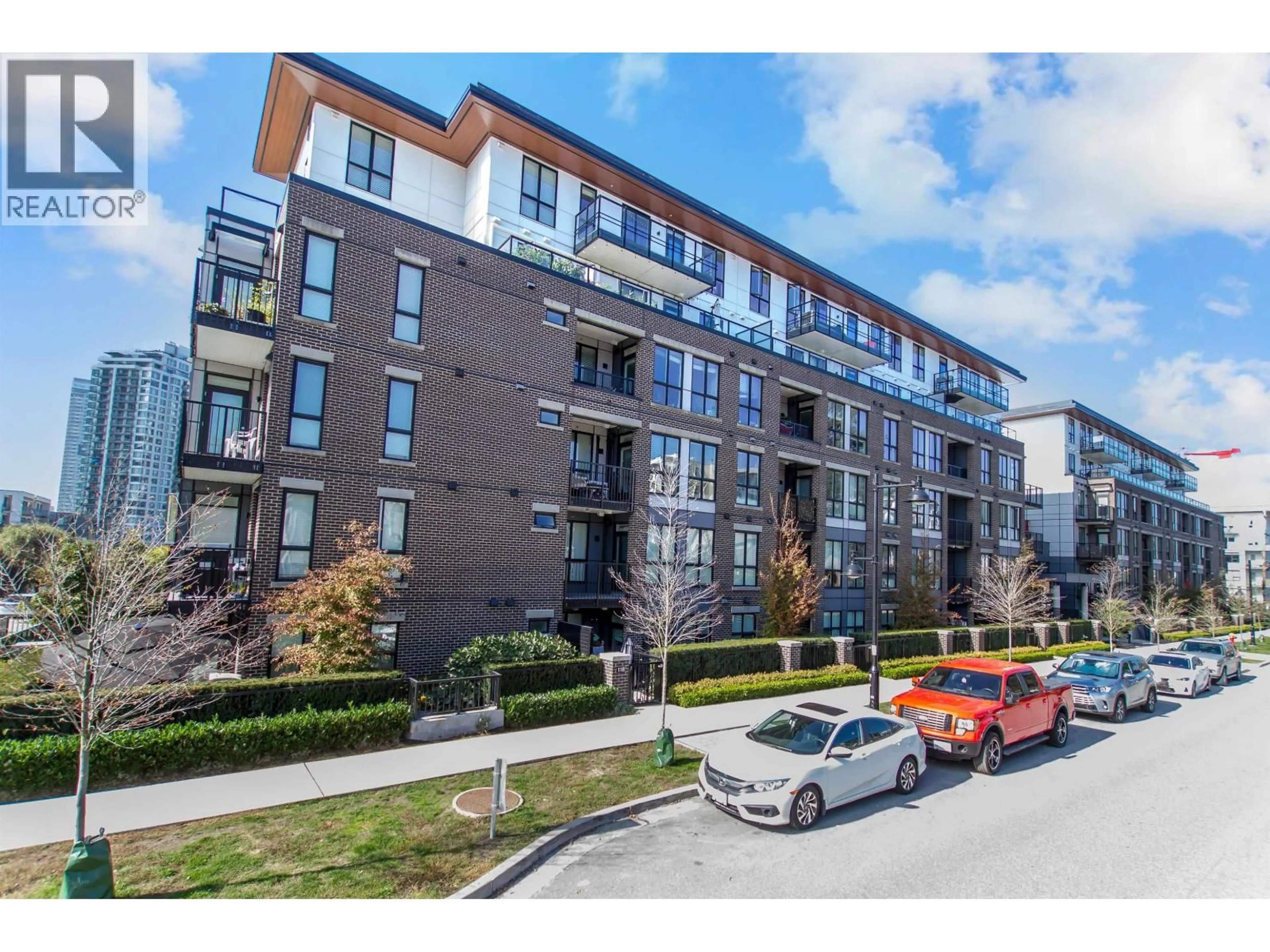 A pic from outside/outdoor area/front of a property/back of a property/a pic from drone, street for 411 - 750 DOGWOOD STREET, Coquitlam British Columbia V3J4B7