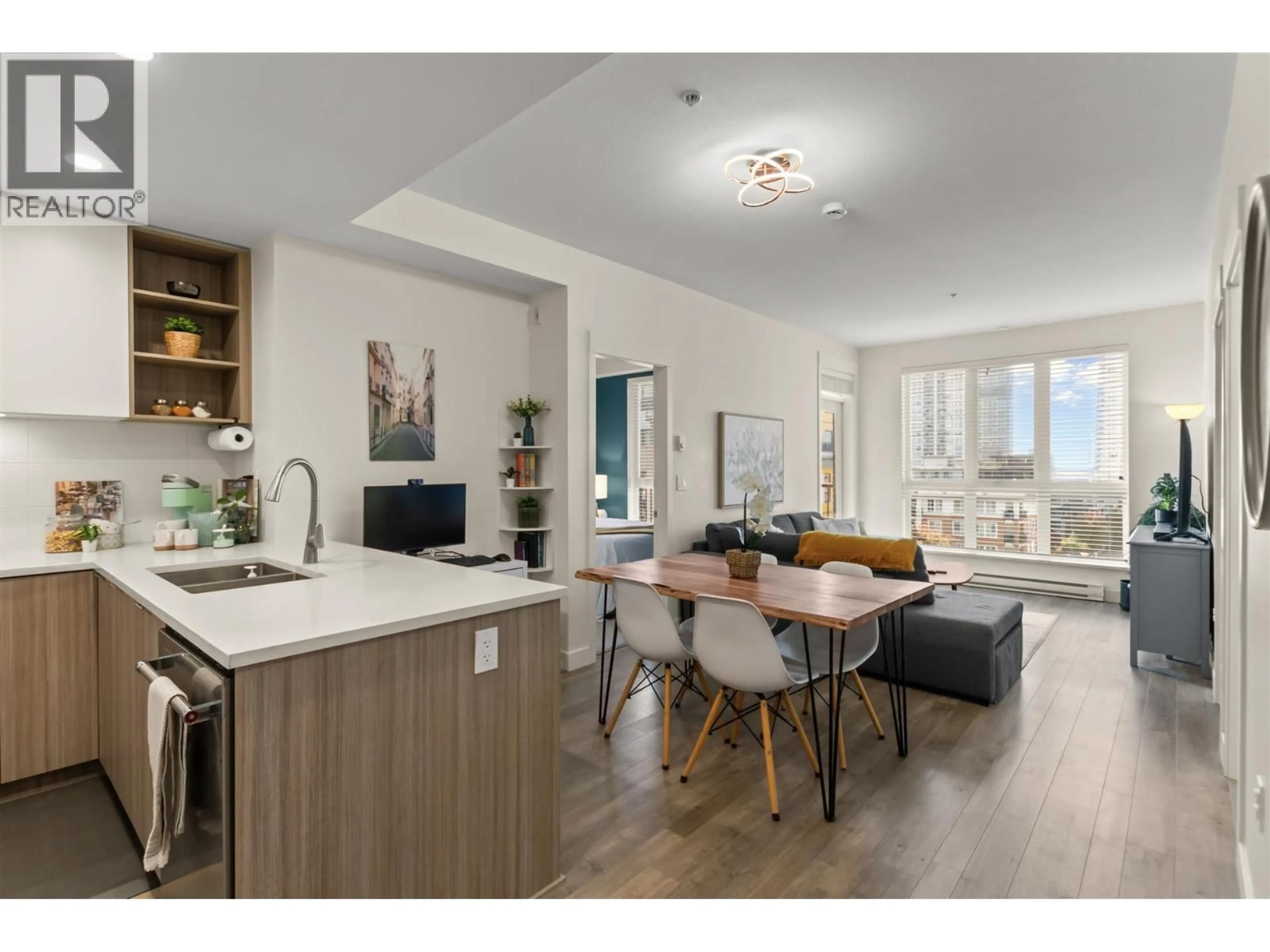 Open concept kitchen, unknown for 411 - 750 DOGWOOD STREET, Coquitlam British Columbia V3J4B7