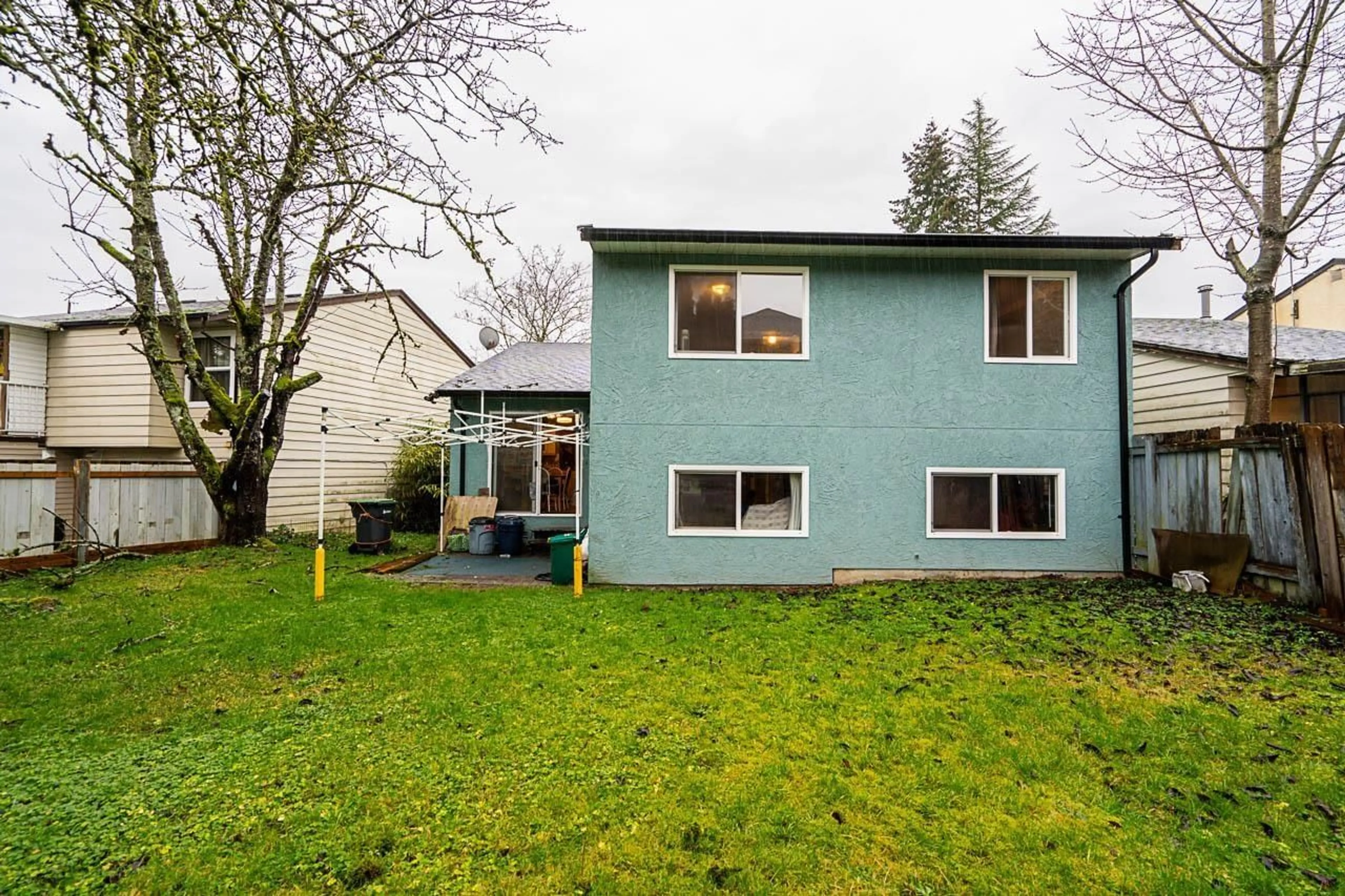 Home with vinyl exterior material, street for 6666 133B STREET, Surrey British Columbia V3W7E9