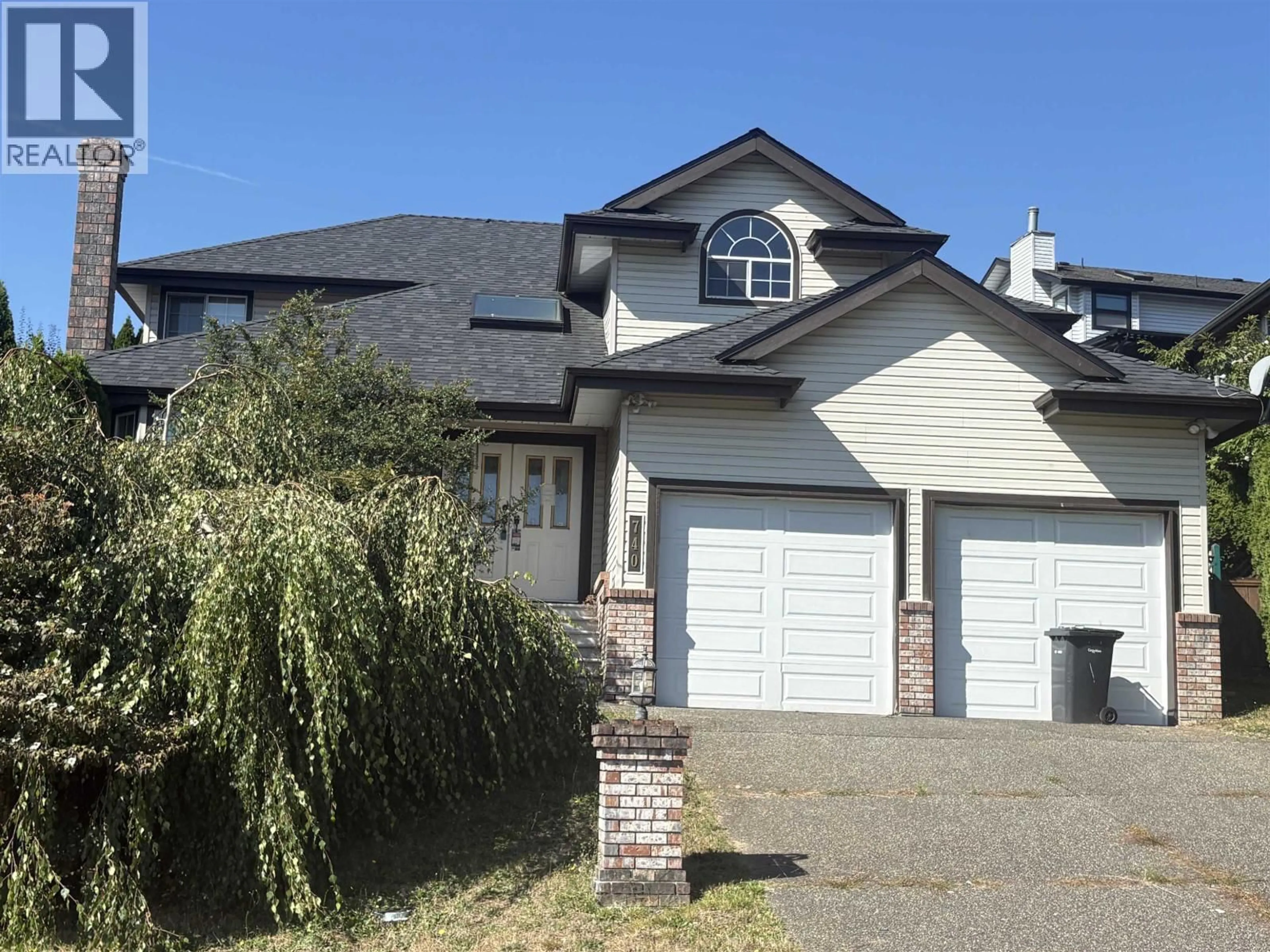 Home with vinyl exterior material, street for 740 CLEARWATER WAY, Coquitlam British Columbia V3C6A3