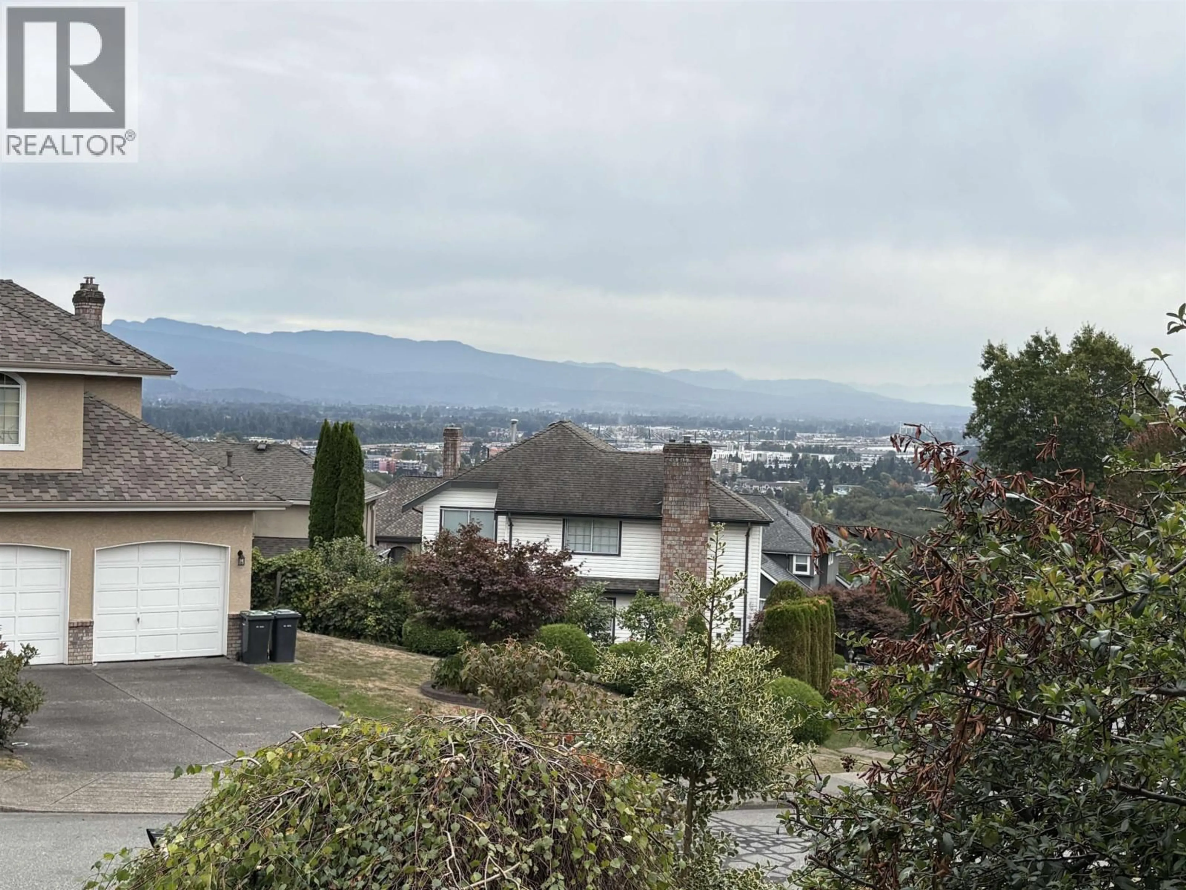 A pic from outside/outdoor area/front of a property/back of a property/a pic from drone, mountain view for 740 CLEARWATER WAY, Coquitlam British Columbia V3C6A3