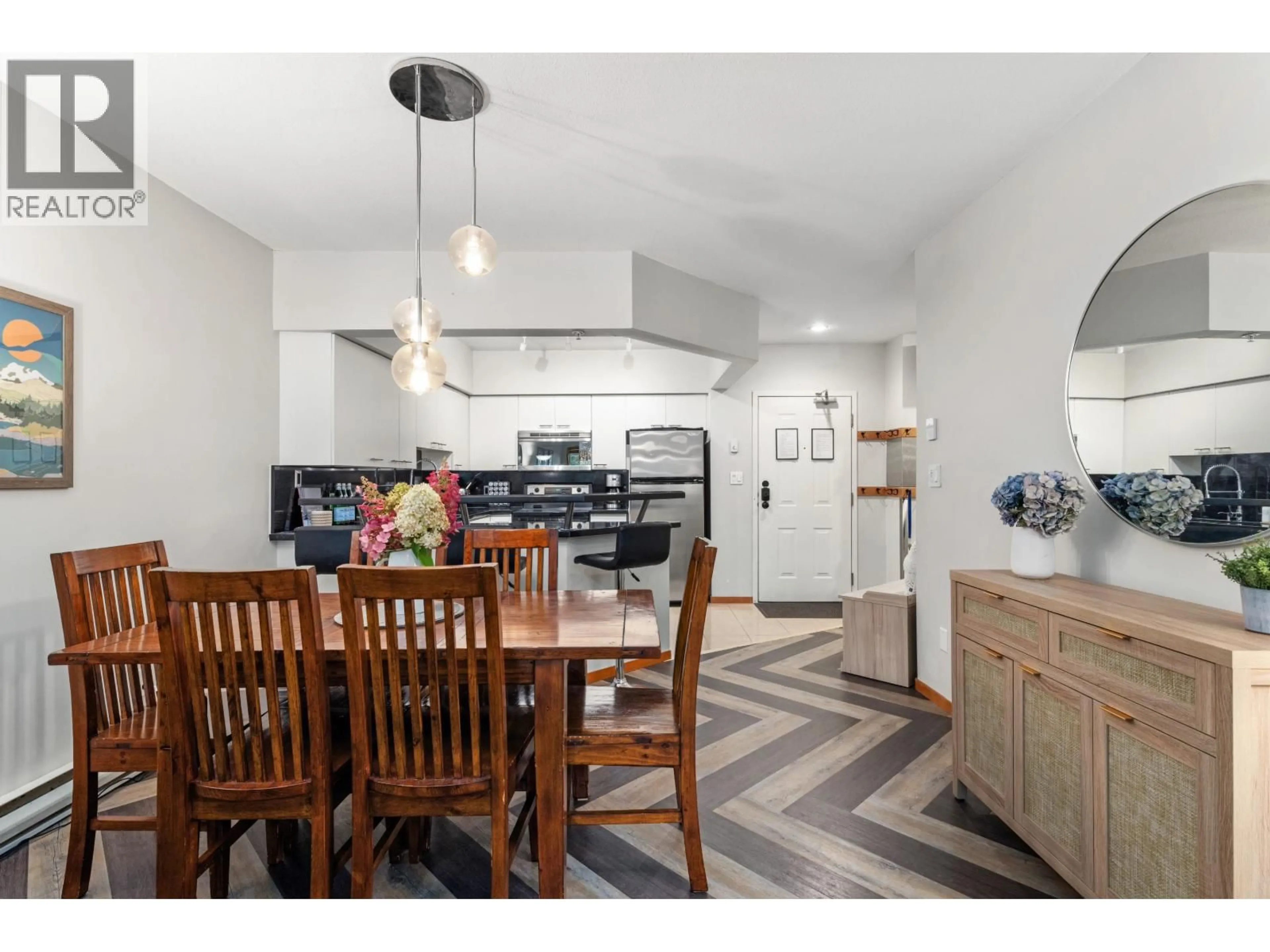 Open concept kitchen, unknown for 102 - 4821 SPEARHEAD DRIVE, Whistler British Columbia V8E1E8