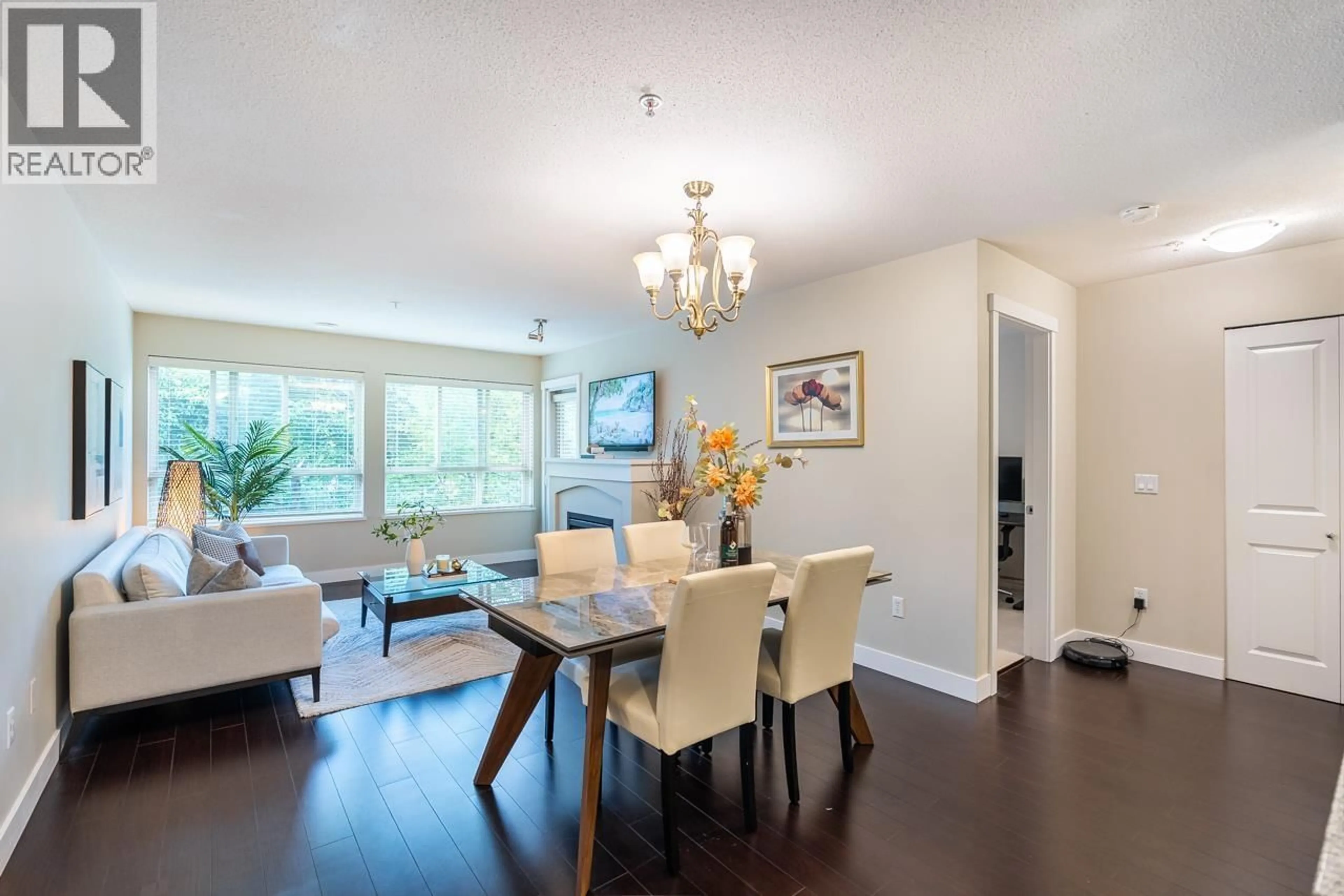 Dining room, wood/laminate floor for 302 - 3110 DAYANEE SPRINGS BOULEVARD, Coquitlam British Columbia V3E2B4