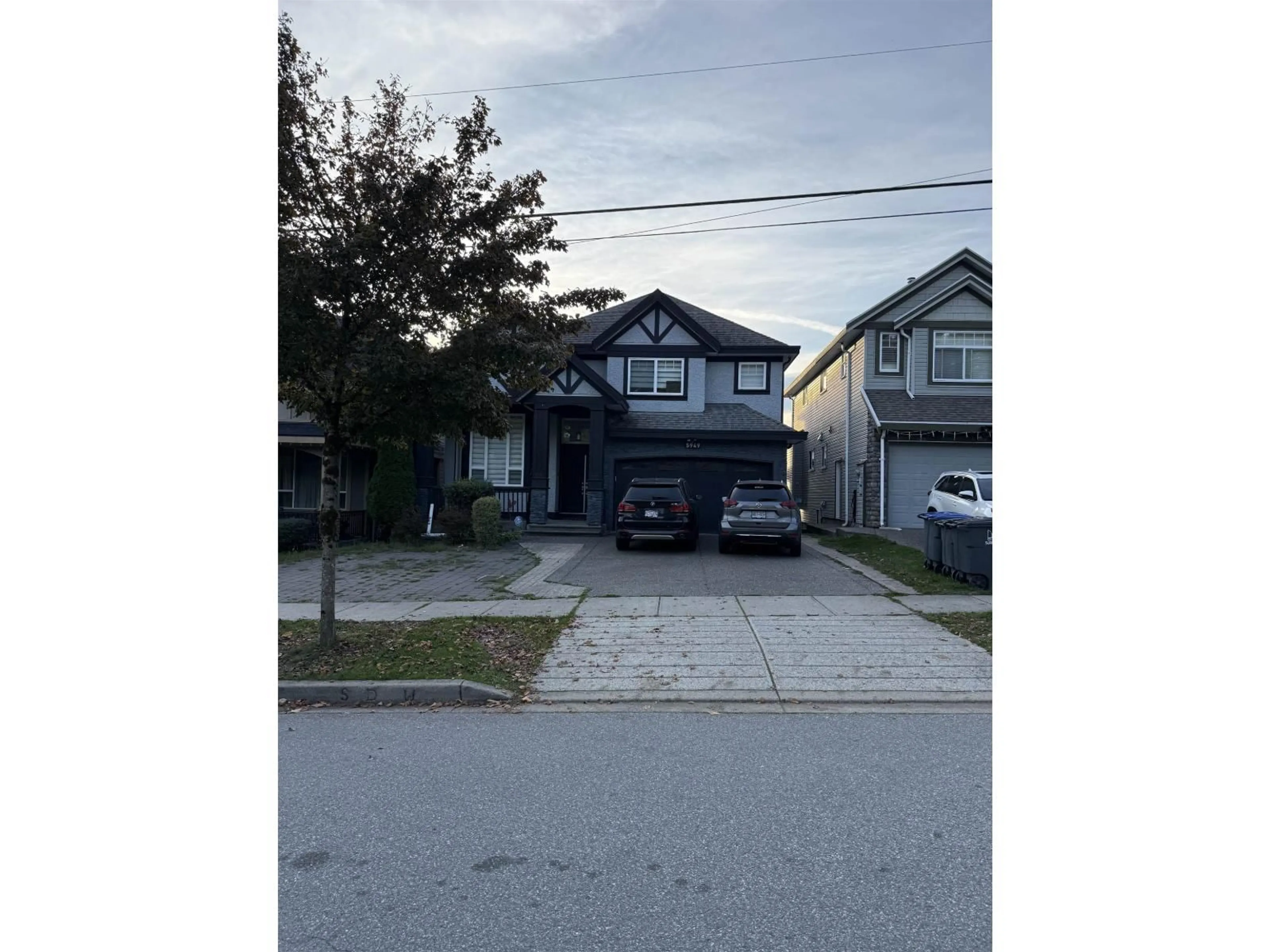 Blurry image for 5949 125 STREET, Surrey British Columbia V3X1X2