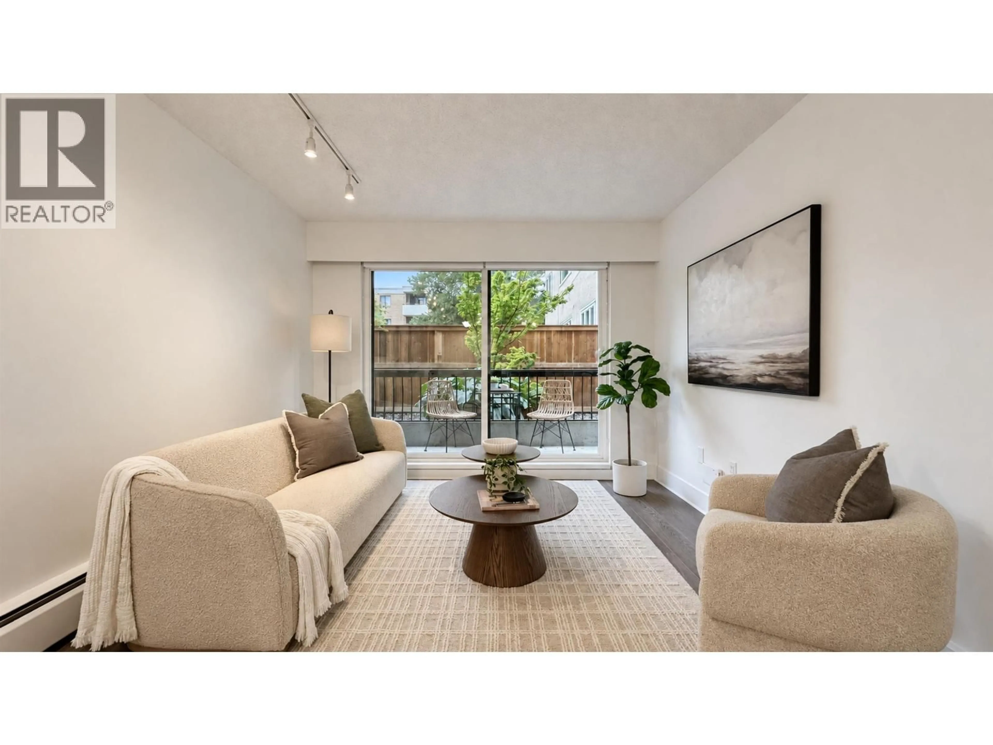 Living room with furniture, unknown for 110 - 2033 7TH AVENUE, Vancouver British Columbia V6J1T3