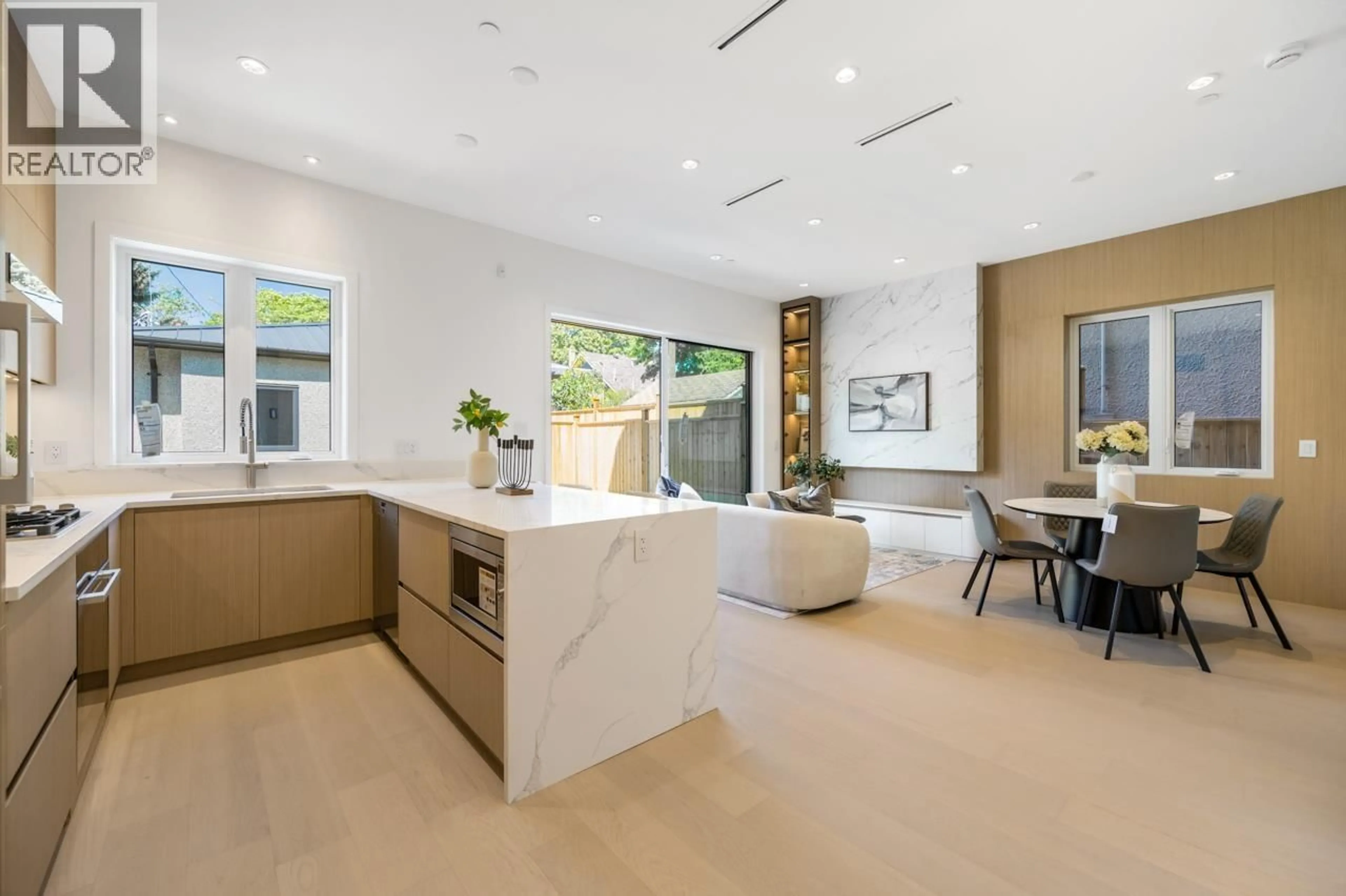 Open concept kitchen, ceramic/tile floor for 2 - 3771 KING EDWARD AVENUE, Vancouver British Columbia V6S1M8
