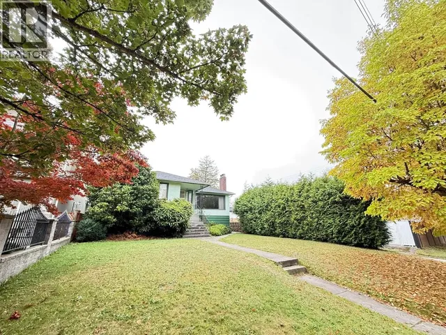 928 31ST AVENUE, Vancouver 2