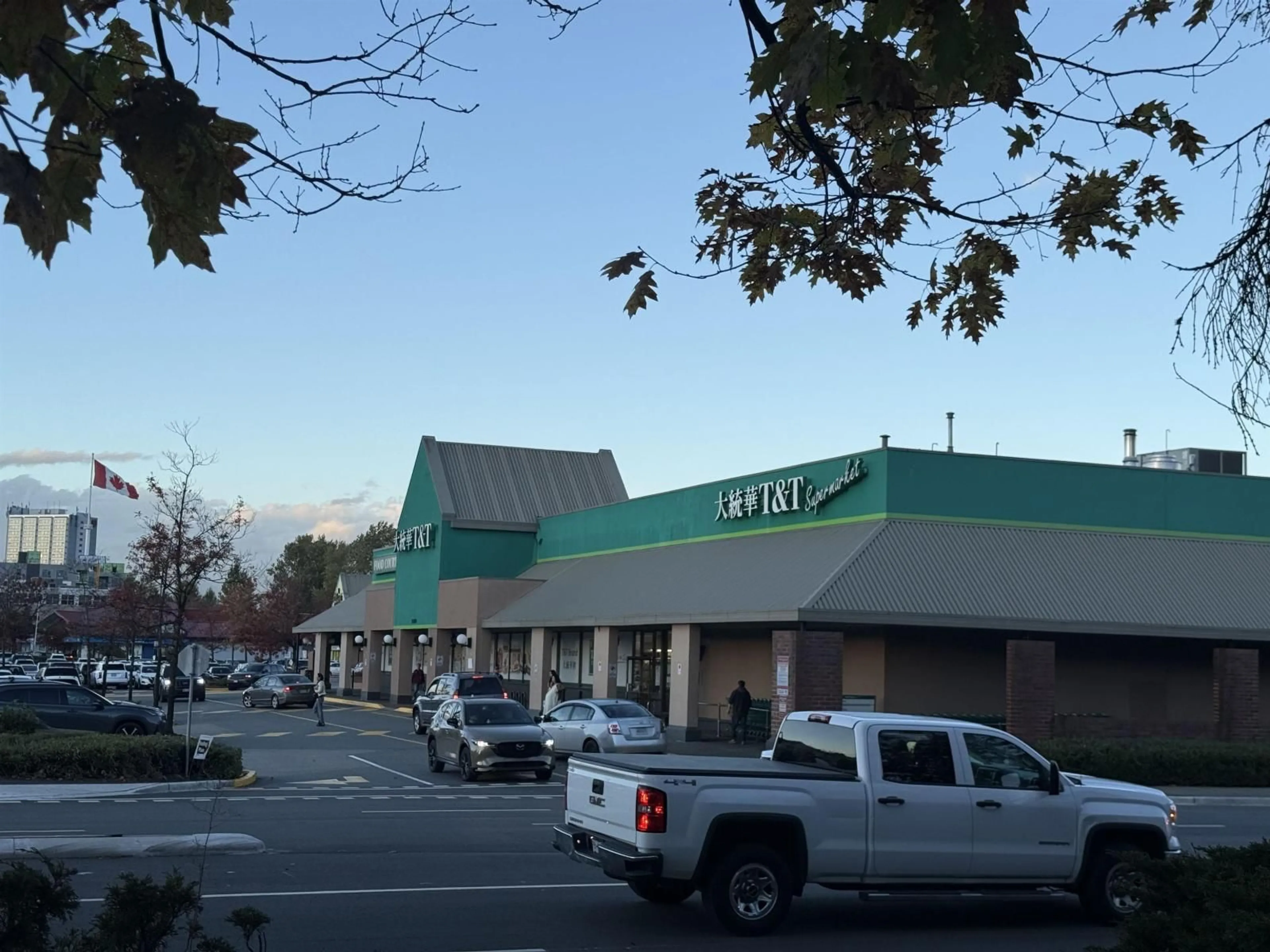 Unknown for 317 - 15268 100 AVENUE, Surrey British Columbia V3R7V1