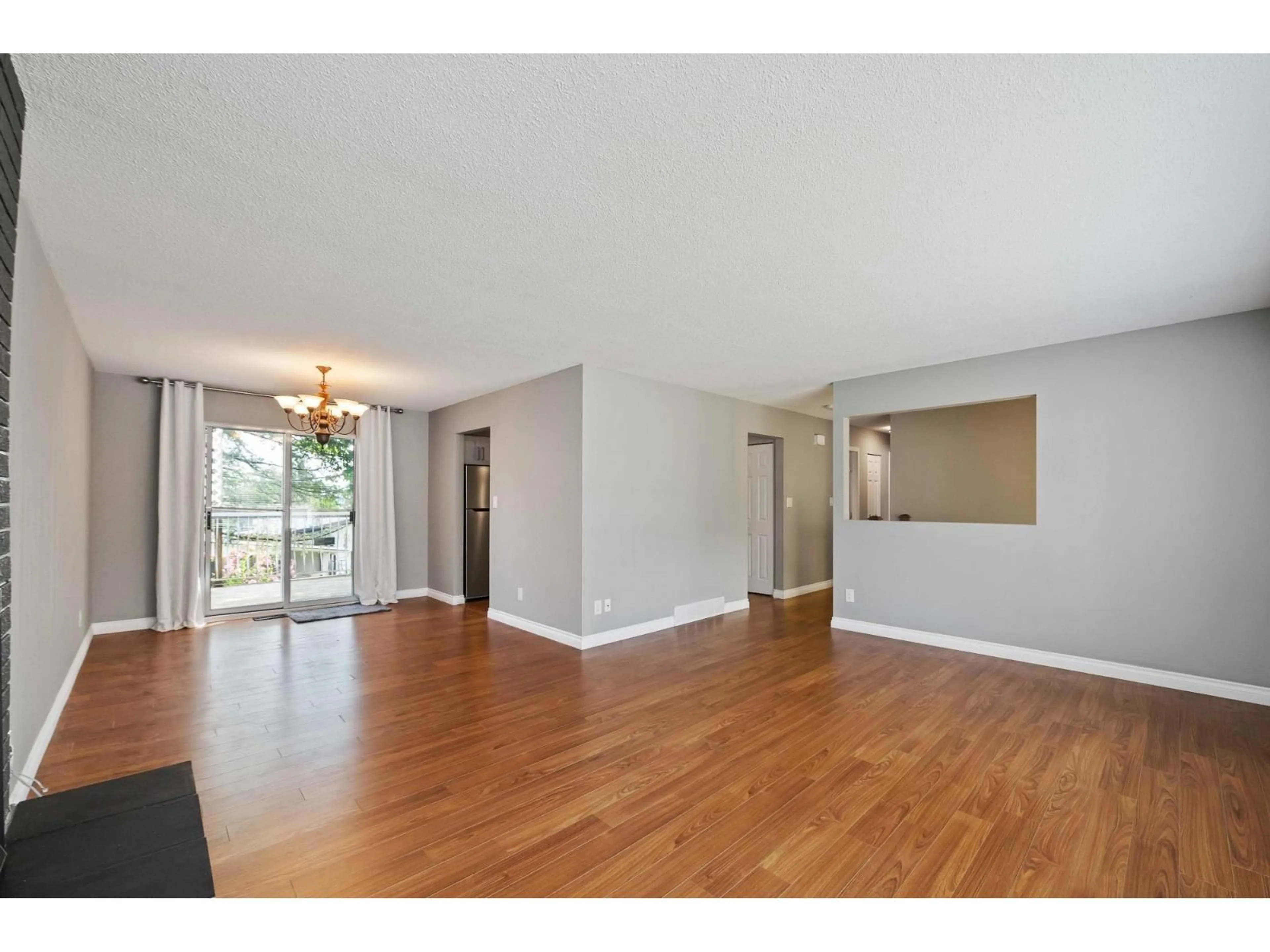 Unknown for 32724 MCRAE AVENUE, Mission British Columbia V2V2L9