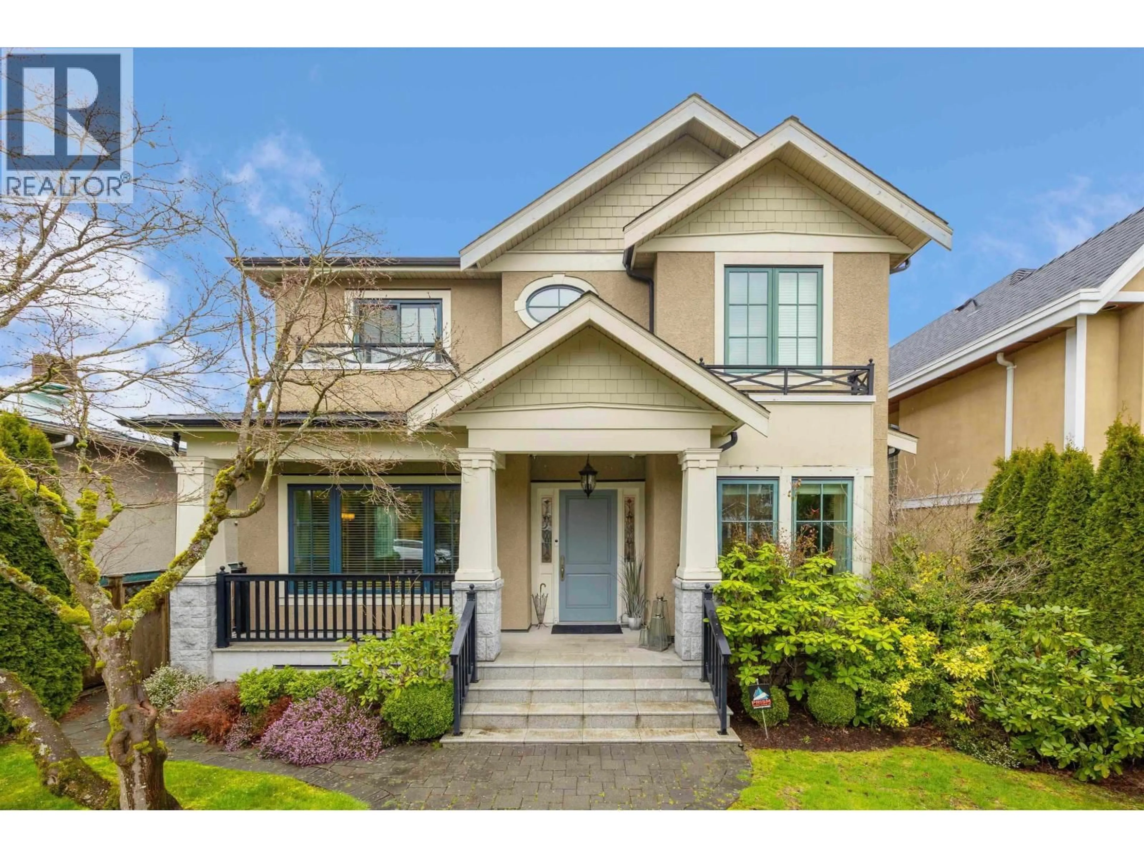 Home with vinyl exterior material, street for 2969 22ND AVENUE, Vancouver British Columbia V6L1M9