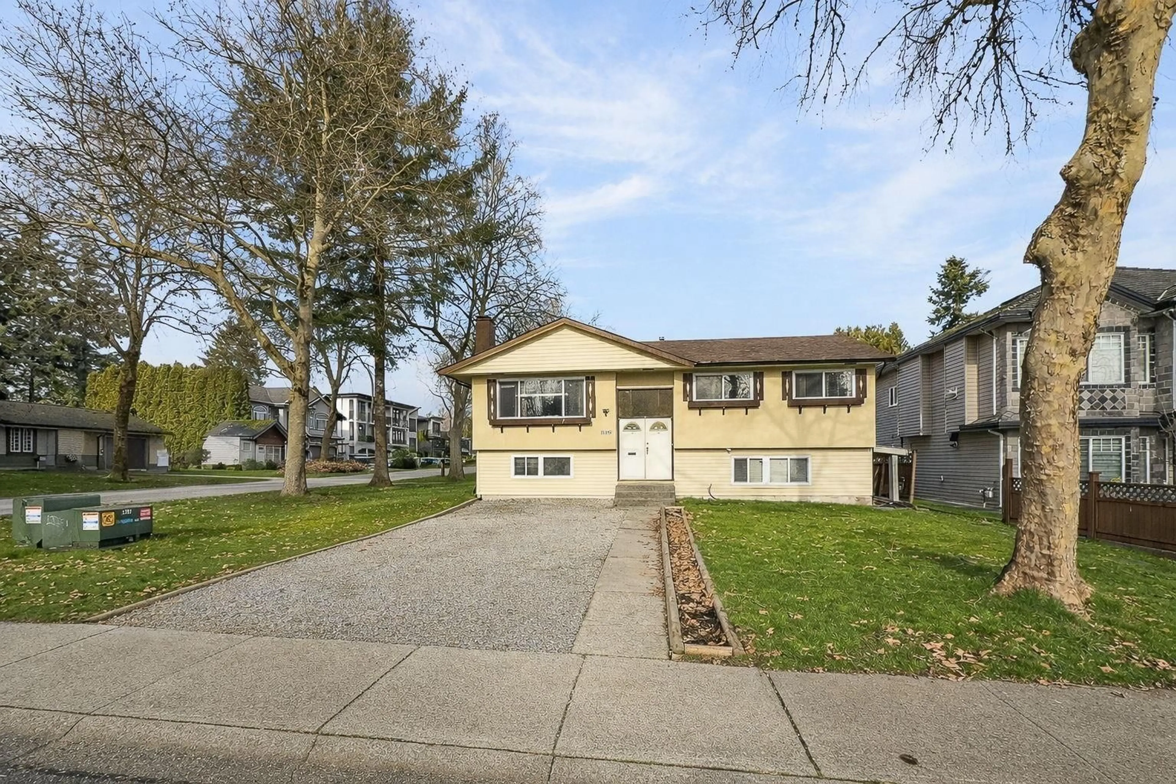 Unknown for 12959 CARLUKE CRESCENT, Surrey British Columbia V3V6R5