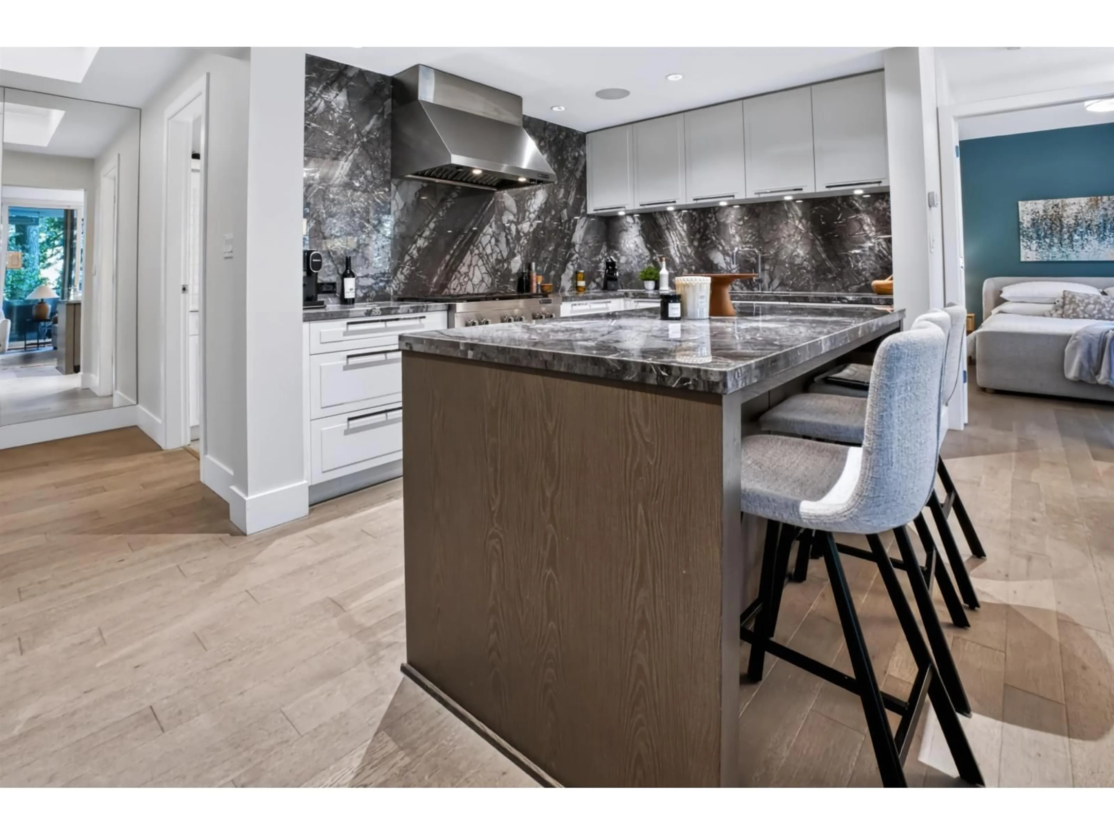Unknown for 206 - 1501 VIDAL STREET, White Rock British Columbia V4B0B5