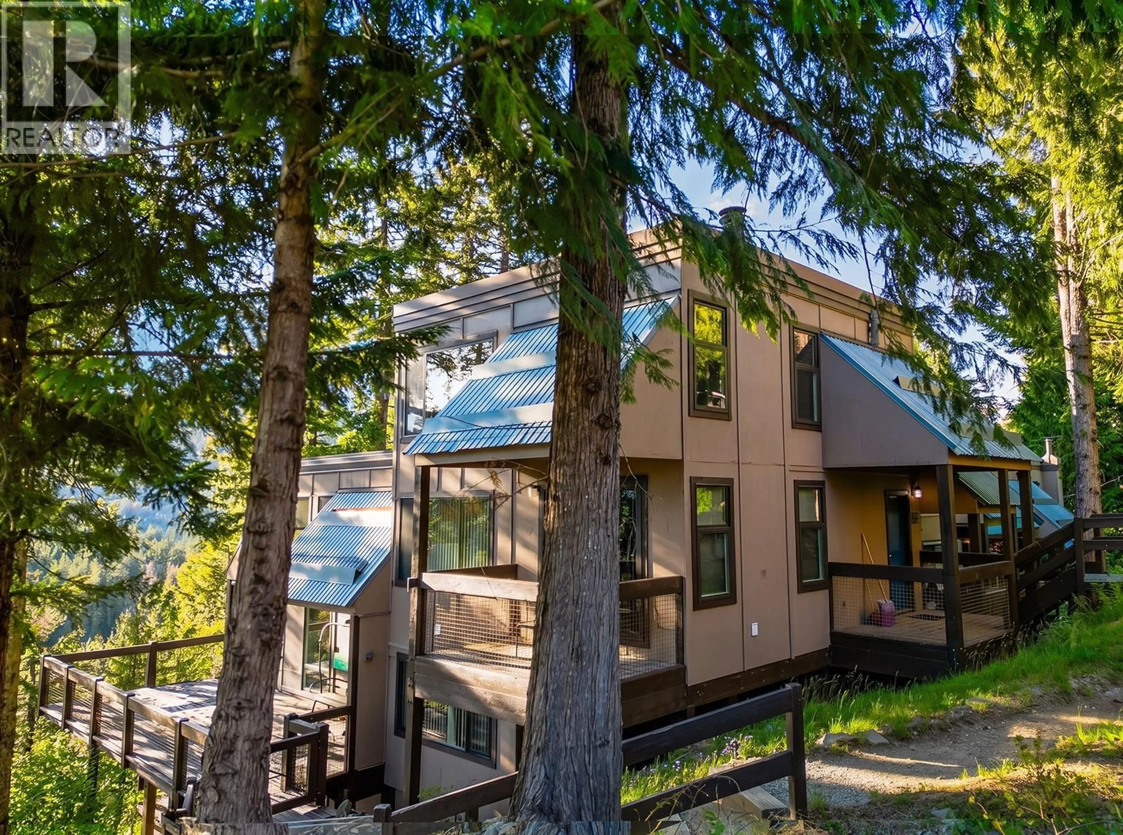 Home with vinyl exterior material, forest/trees view for 15 - 2400 CAVENDISH WAY, Whistler British Columbia V8E0L8
