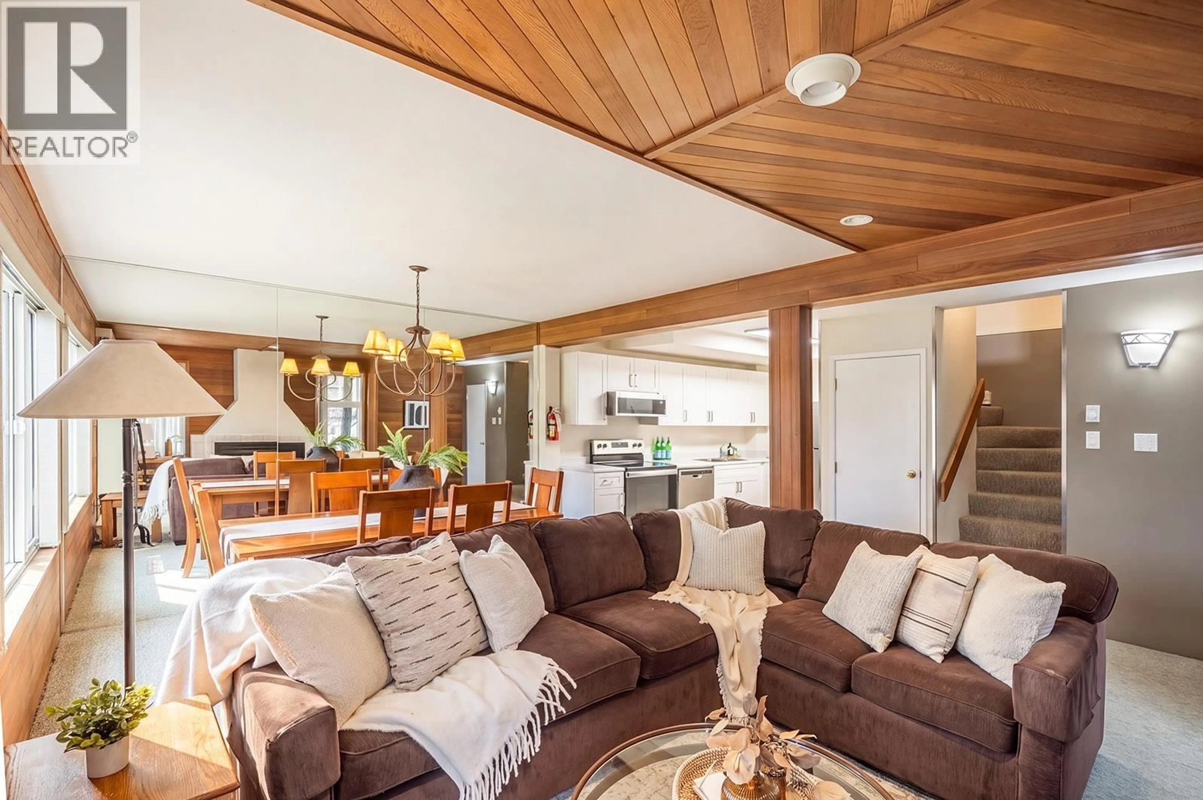 Living room with furniture, wood/laminate floor for 15 - 2400 CAVENDISH WAY, Whistler British Columbia V8E0L8