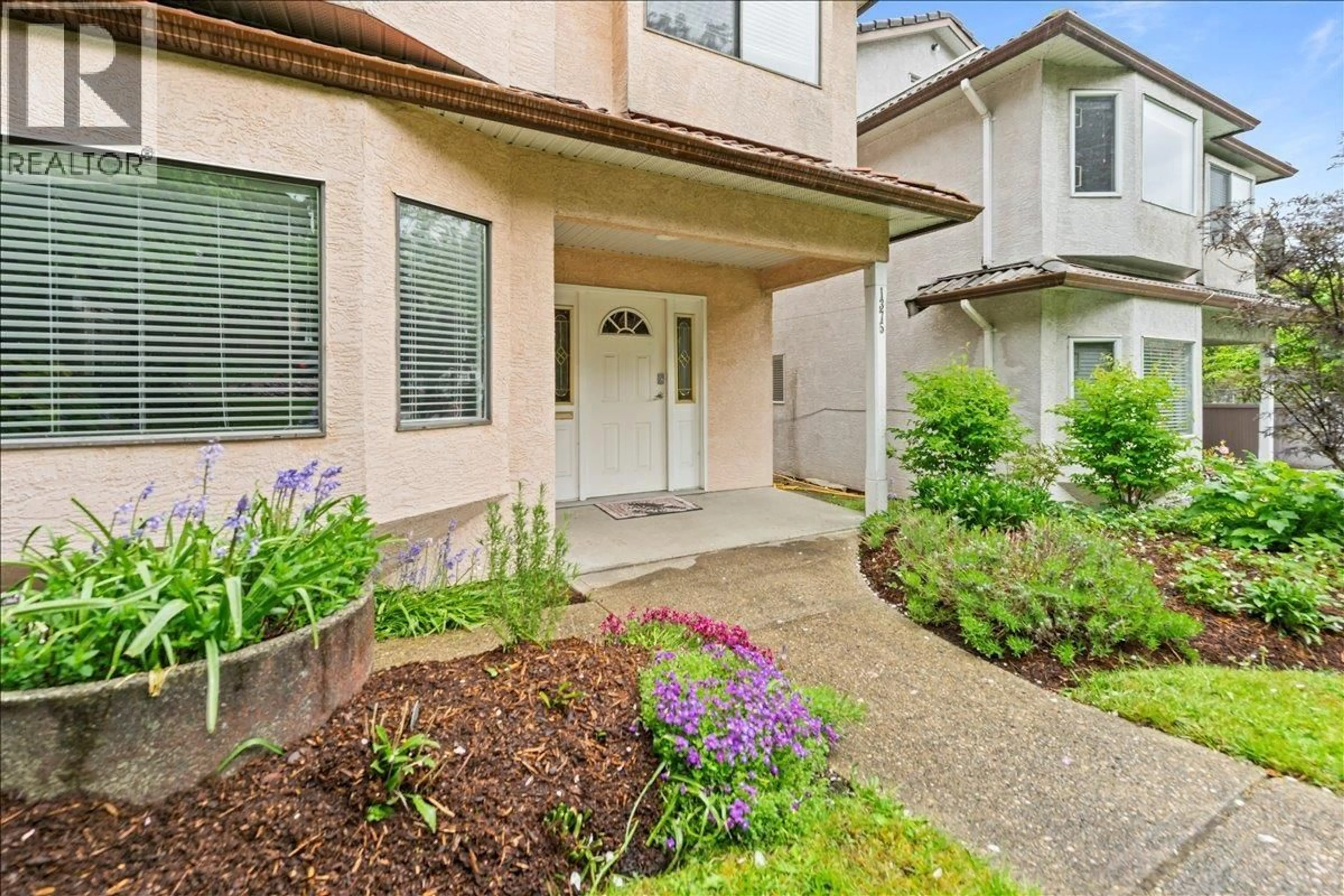 Indoor entryway for 1375 18TH AVENUE, Vancouver British Columbia V5V1H5